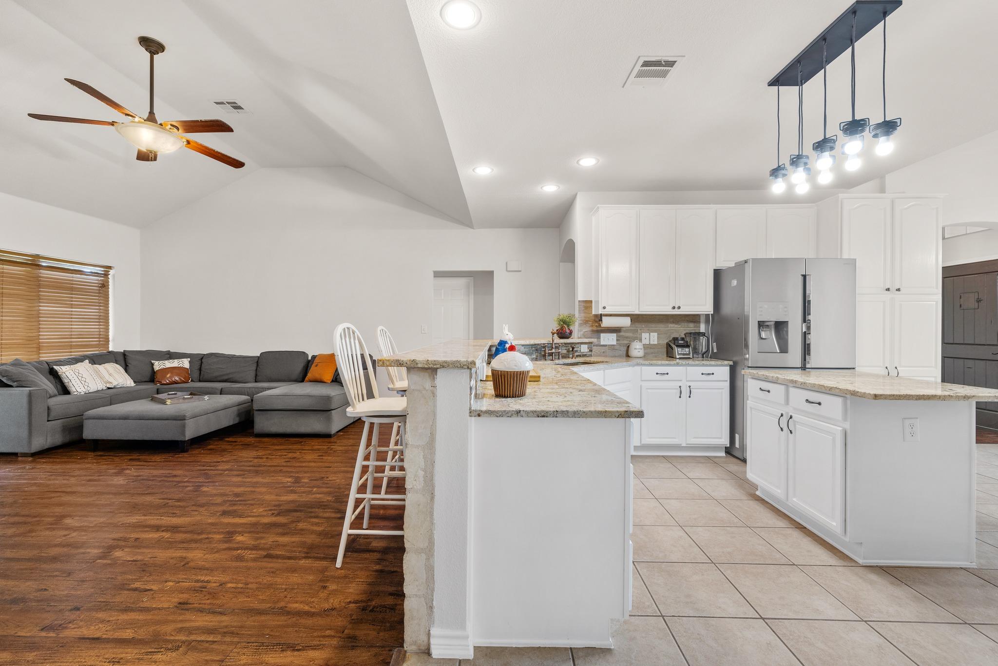 300 River Bluff Cir, Georgetown, TX 78626