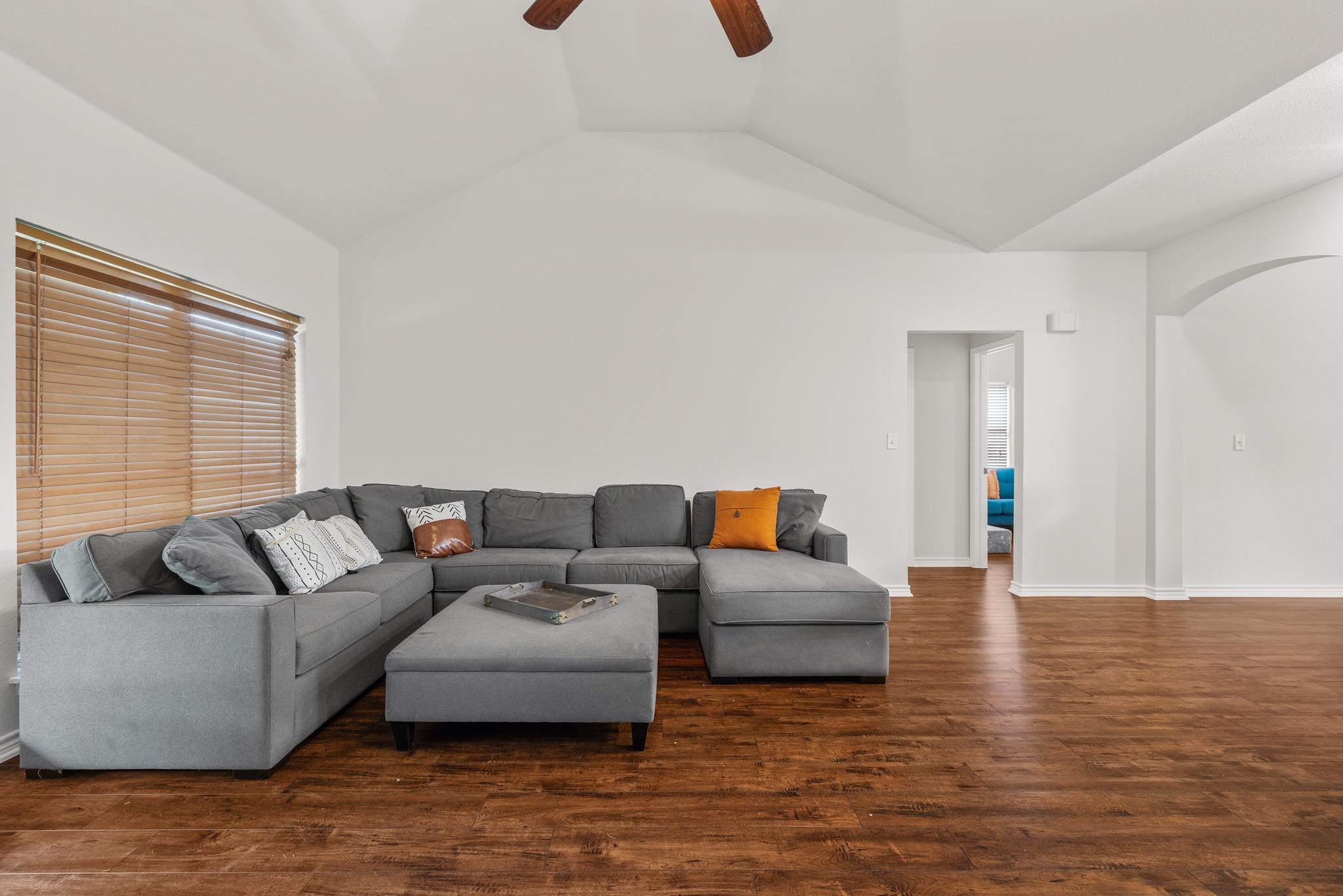 300 River Bluff Cir, Georgetown, TX 78626