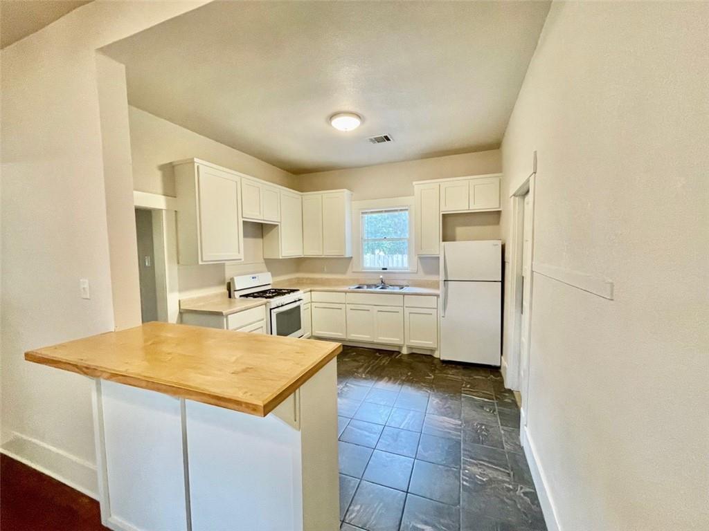 506 E 38th St # A, Austin, TX 78705