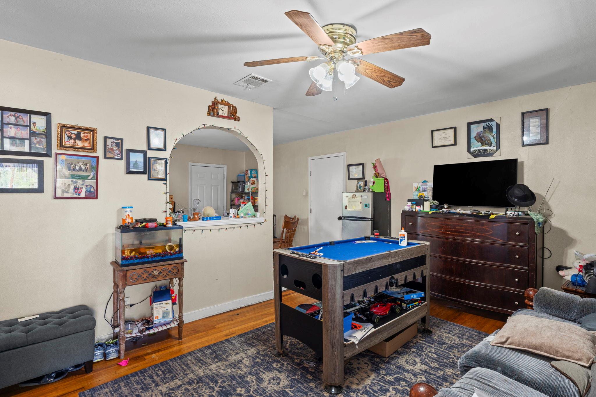 1007 Neans Dr, Austin, TX 78758