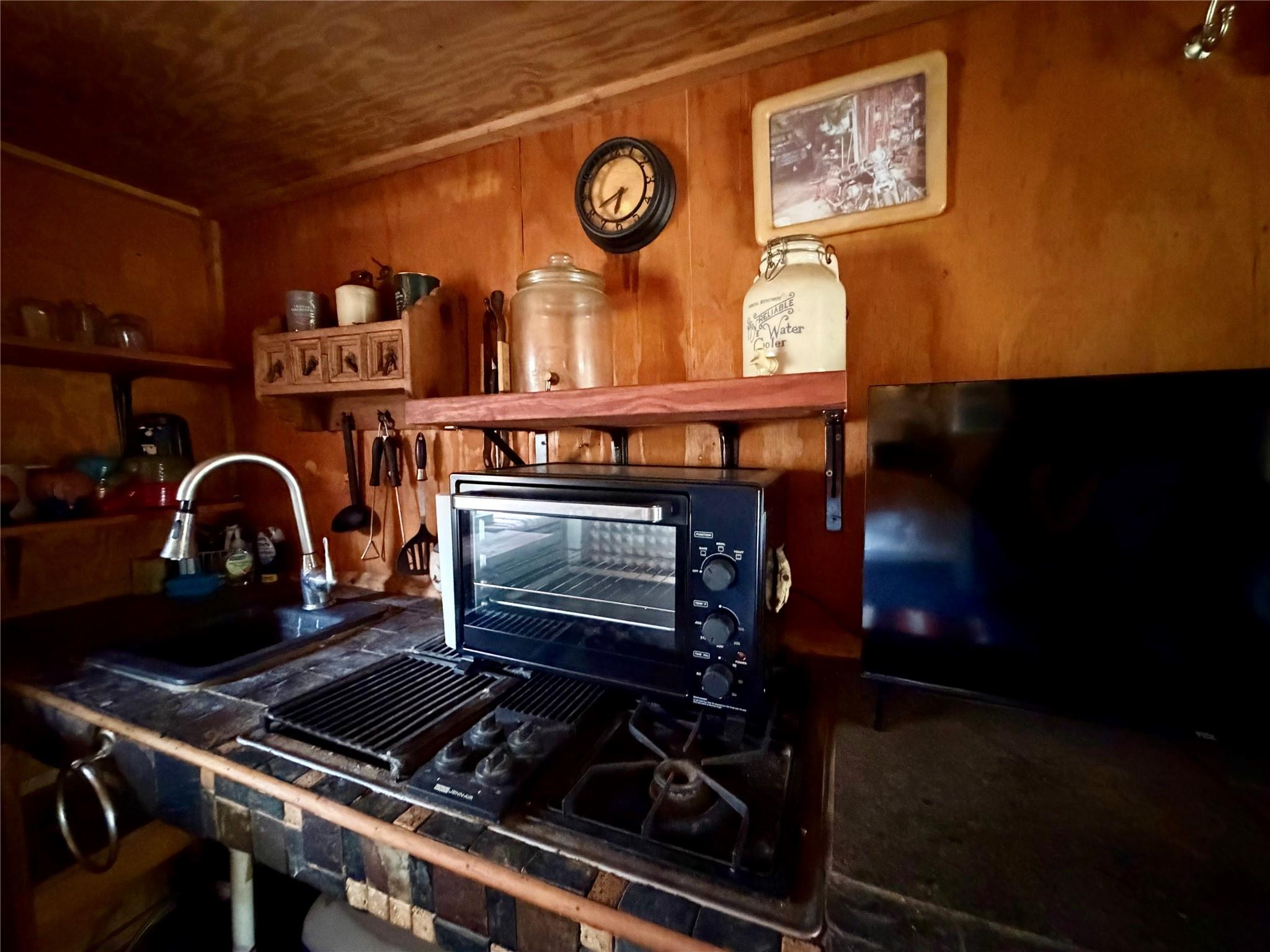 3950 Private Road 2015, Caldwell, TX 77836