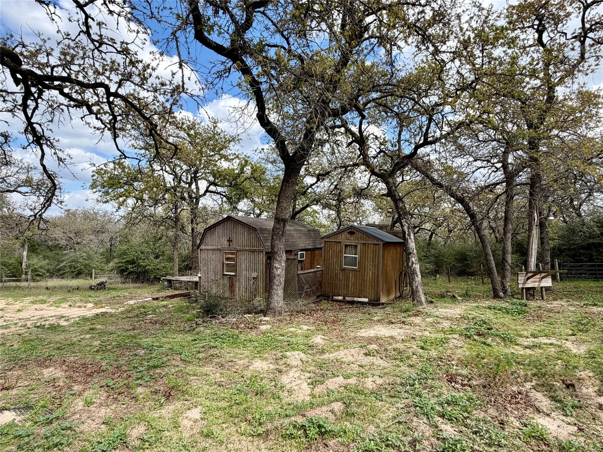 3950 Private Road 2015, Caldwell, TX 77836