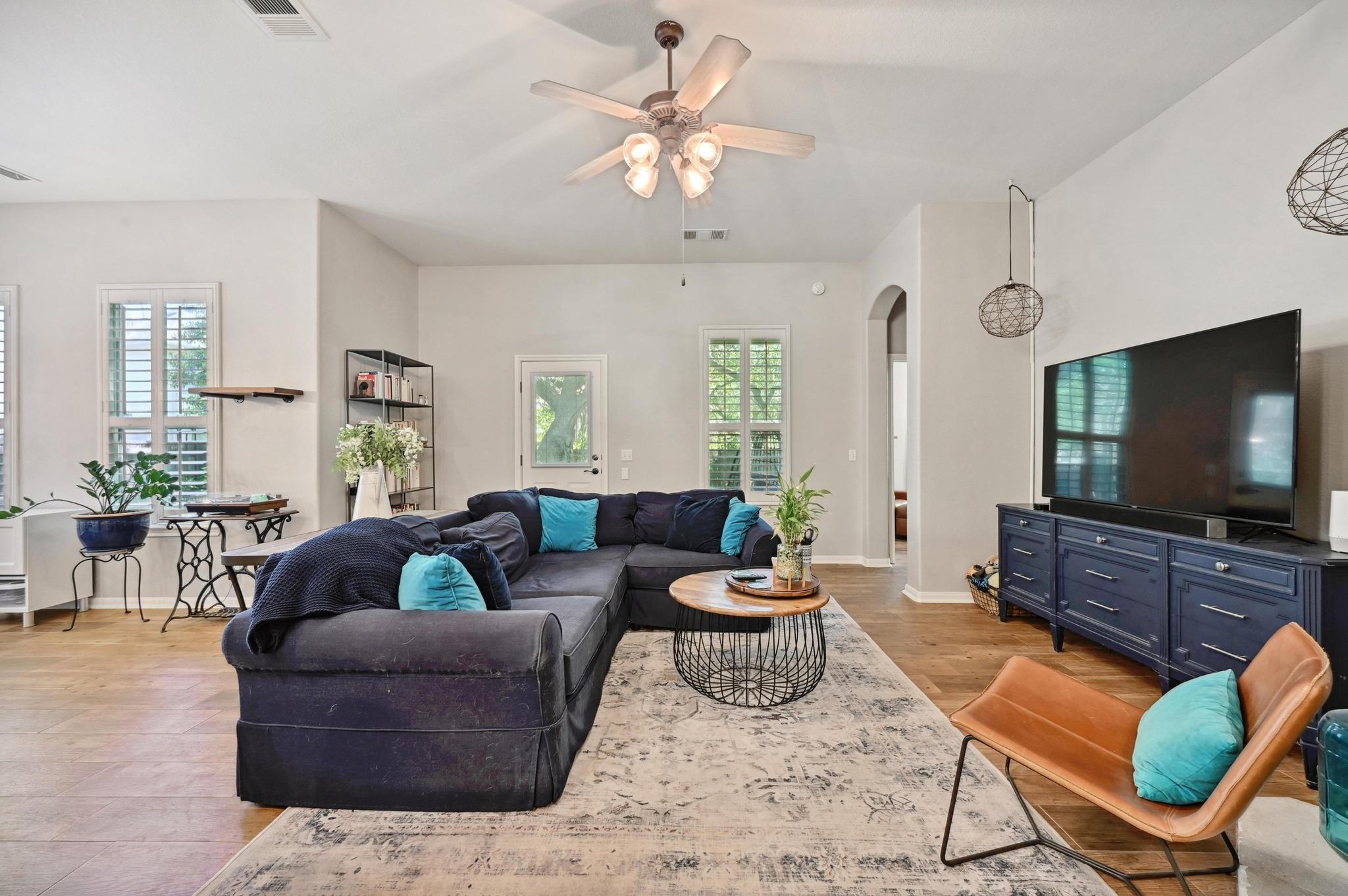 9309 Manipari Ln, Austin, TX 78749