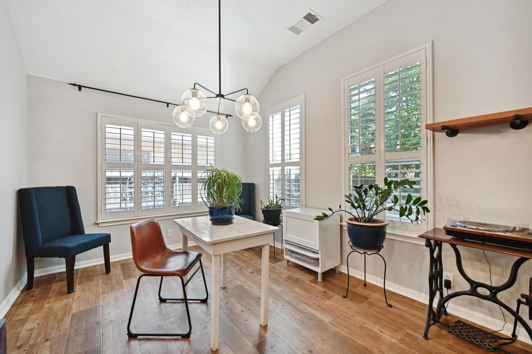 9309 Manipari Ln, Austin, TX 78749