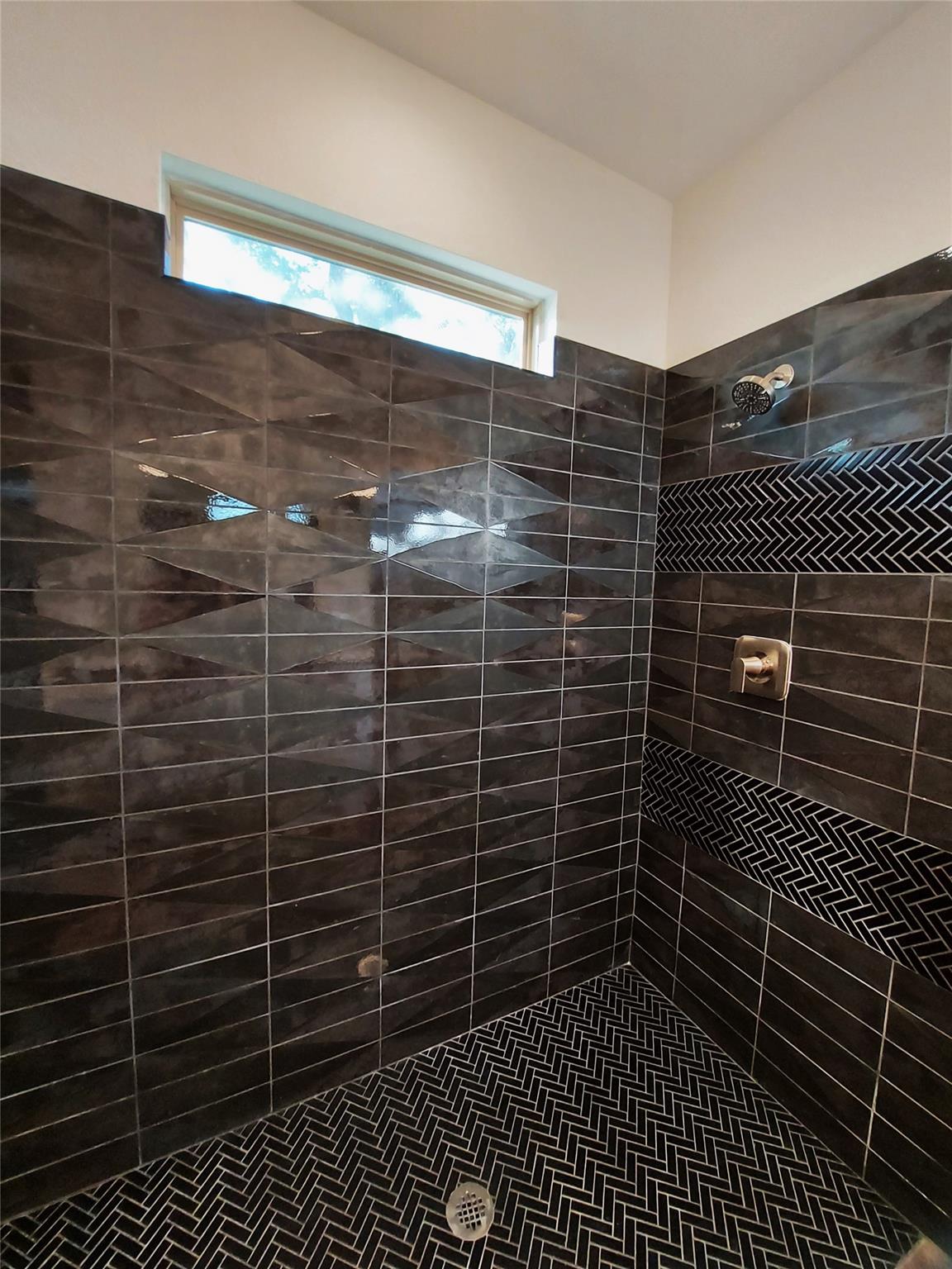 121 Spanish Oak Trl, Cameron, TX 76520