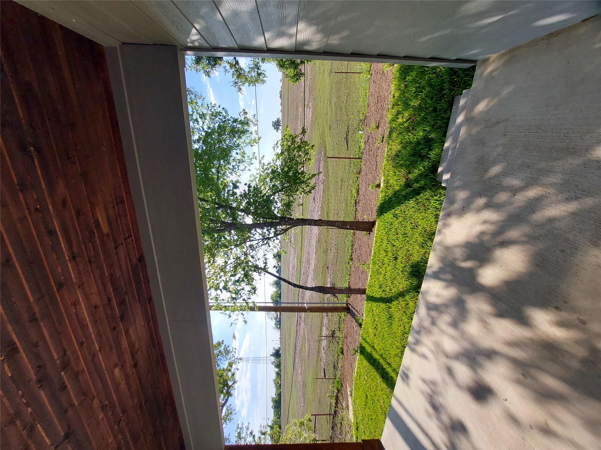 121 Spanish Oak Trl, Cameron, TX 76520