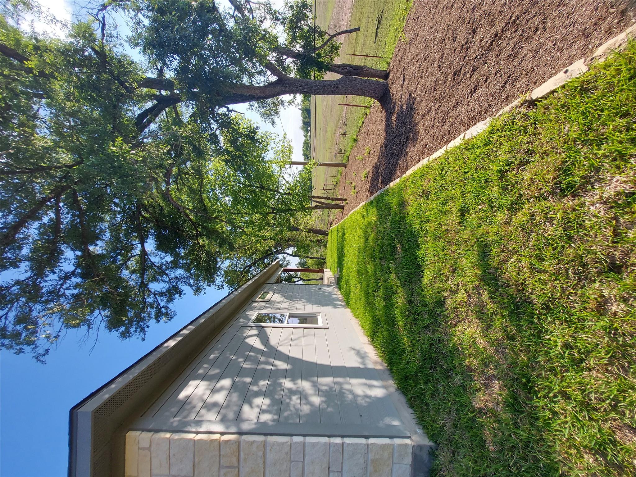 121 Spanish Oak Trl, Cameron, TX 76520