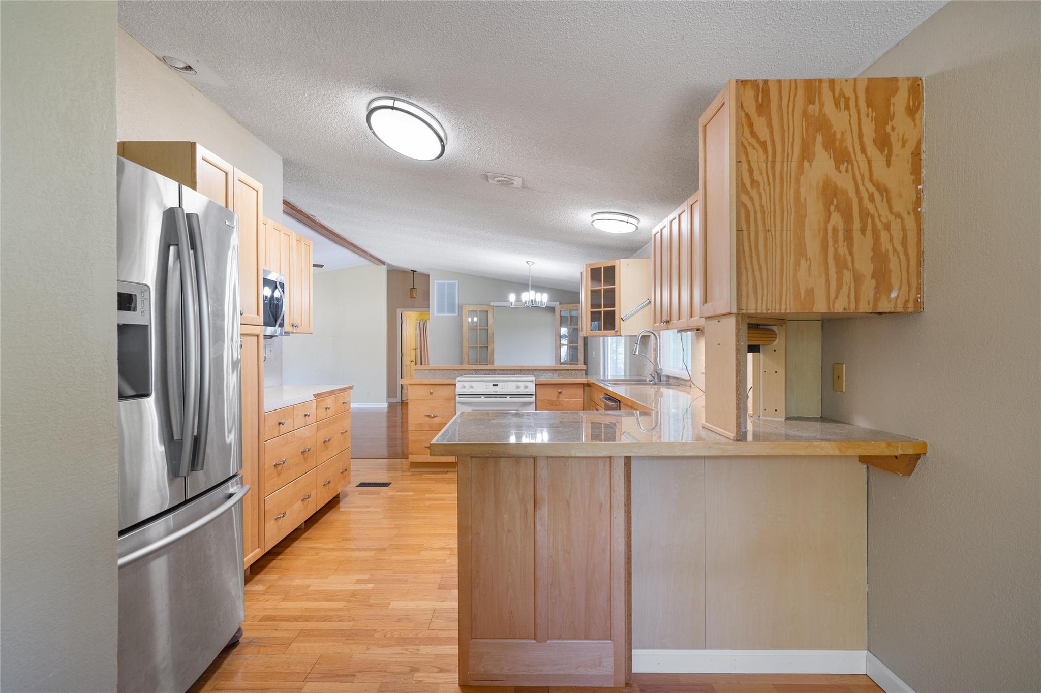 117 Lake View Dr, Spicewood, TX 78669