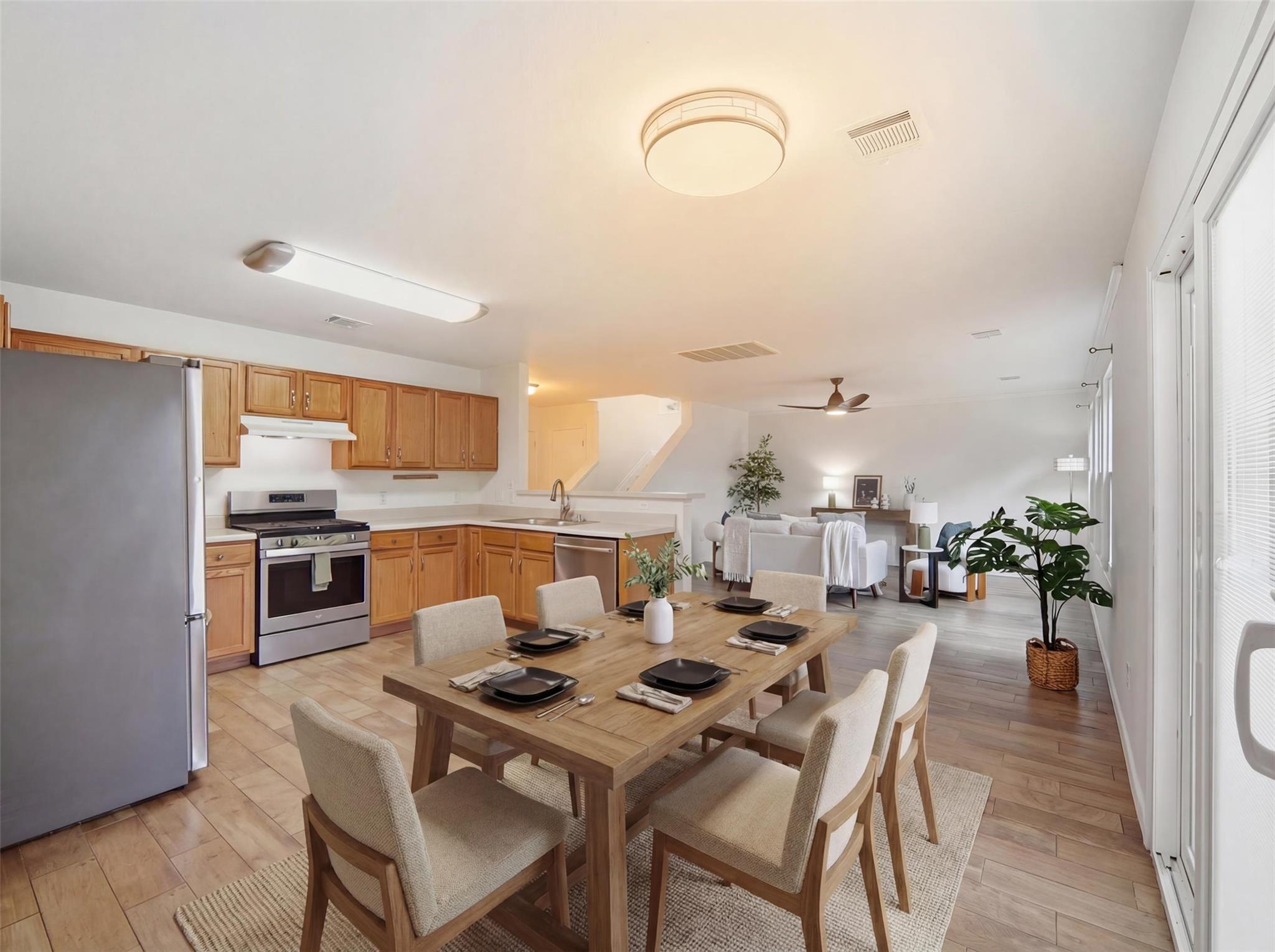 617 Riverway Ln, Leander, TX 78641