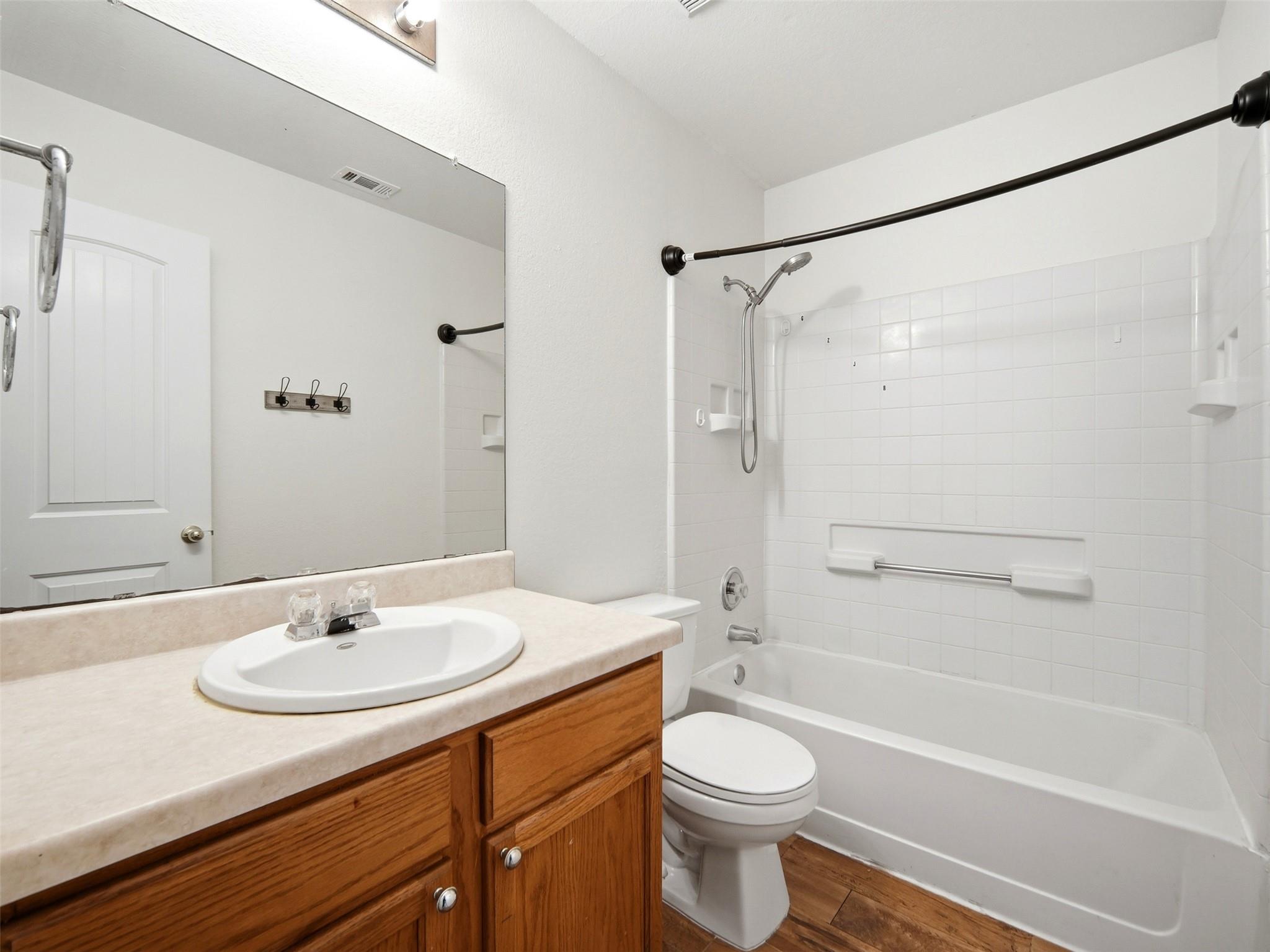 617 Riverway Ln, Leander, TX 78641