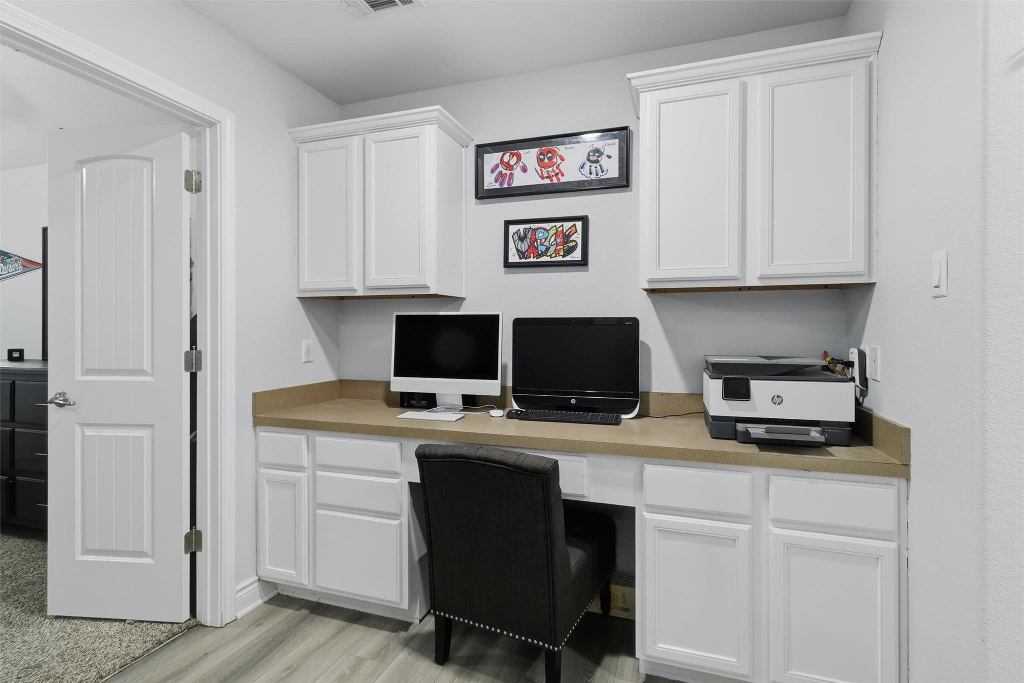 305 Lightcliff St, Hutto, TX 78634