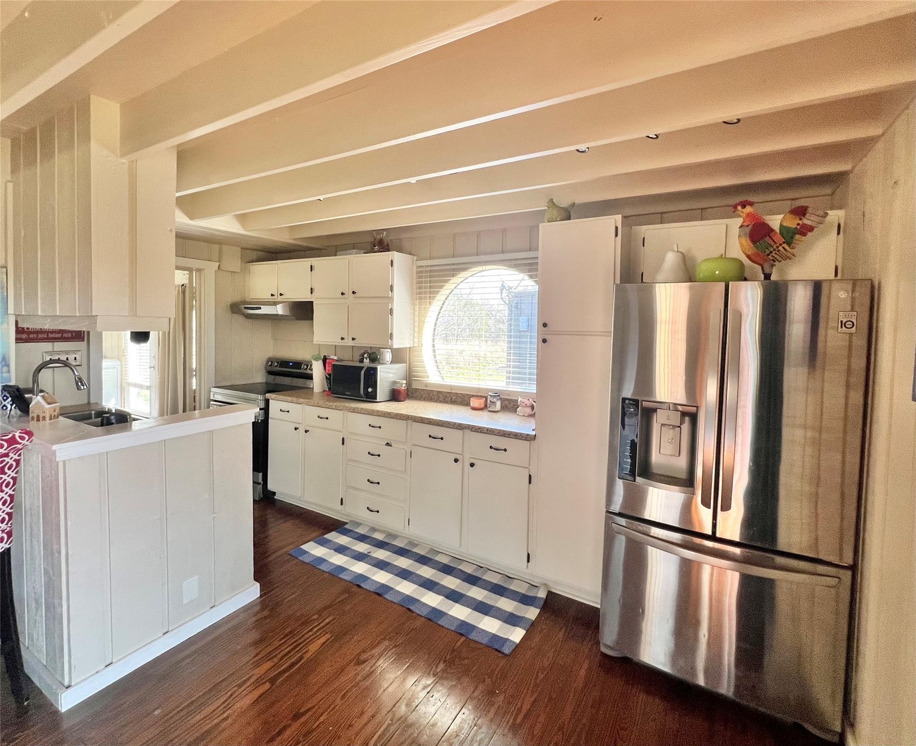 128 TOPSPIN Cir, Spicewood, TX 78669