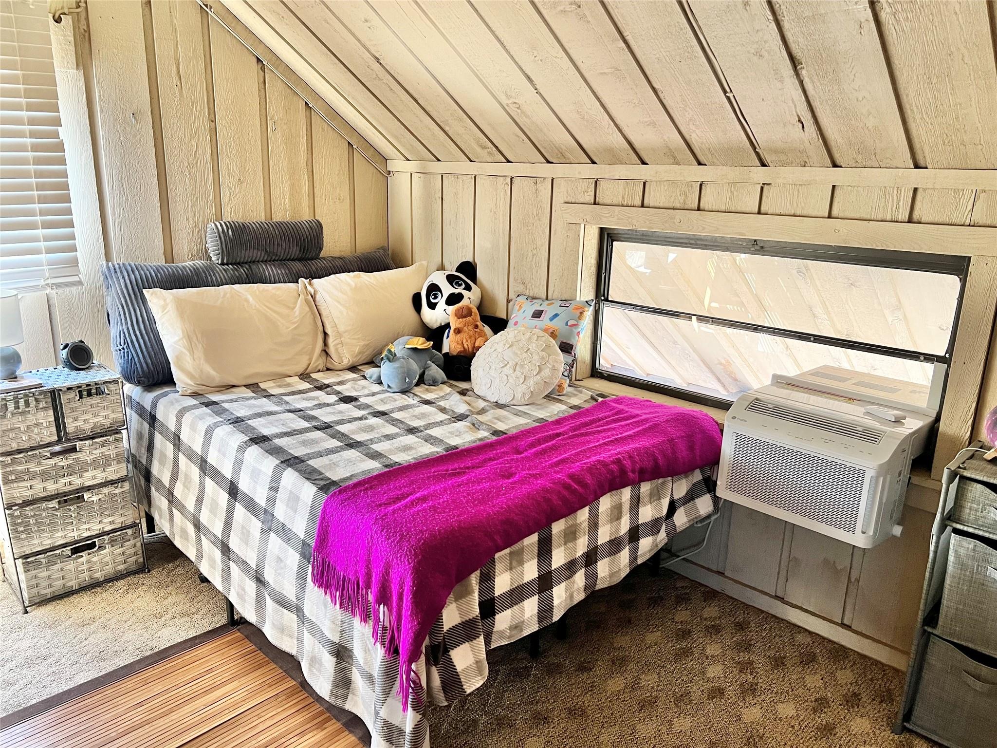 128 TOPSPIN Cir, Spicewood, TX 78669