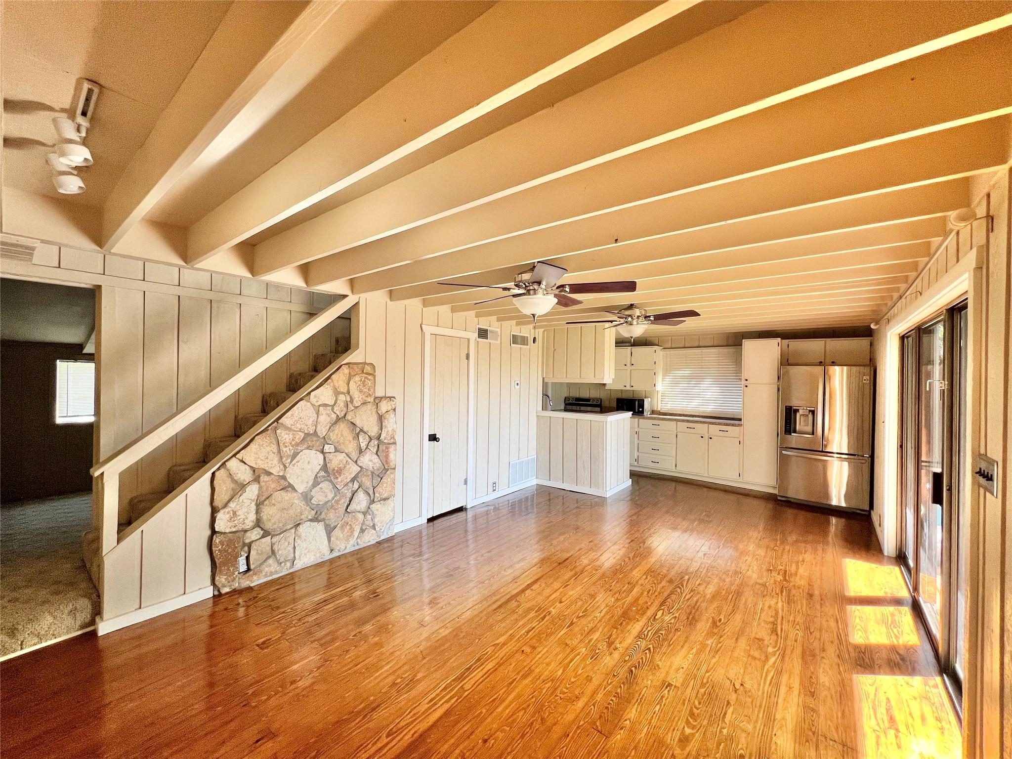 128 TOPSPIN Cir, Spicewood, TX 78669