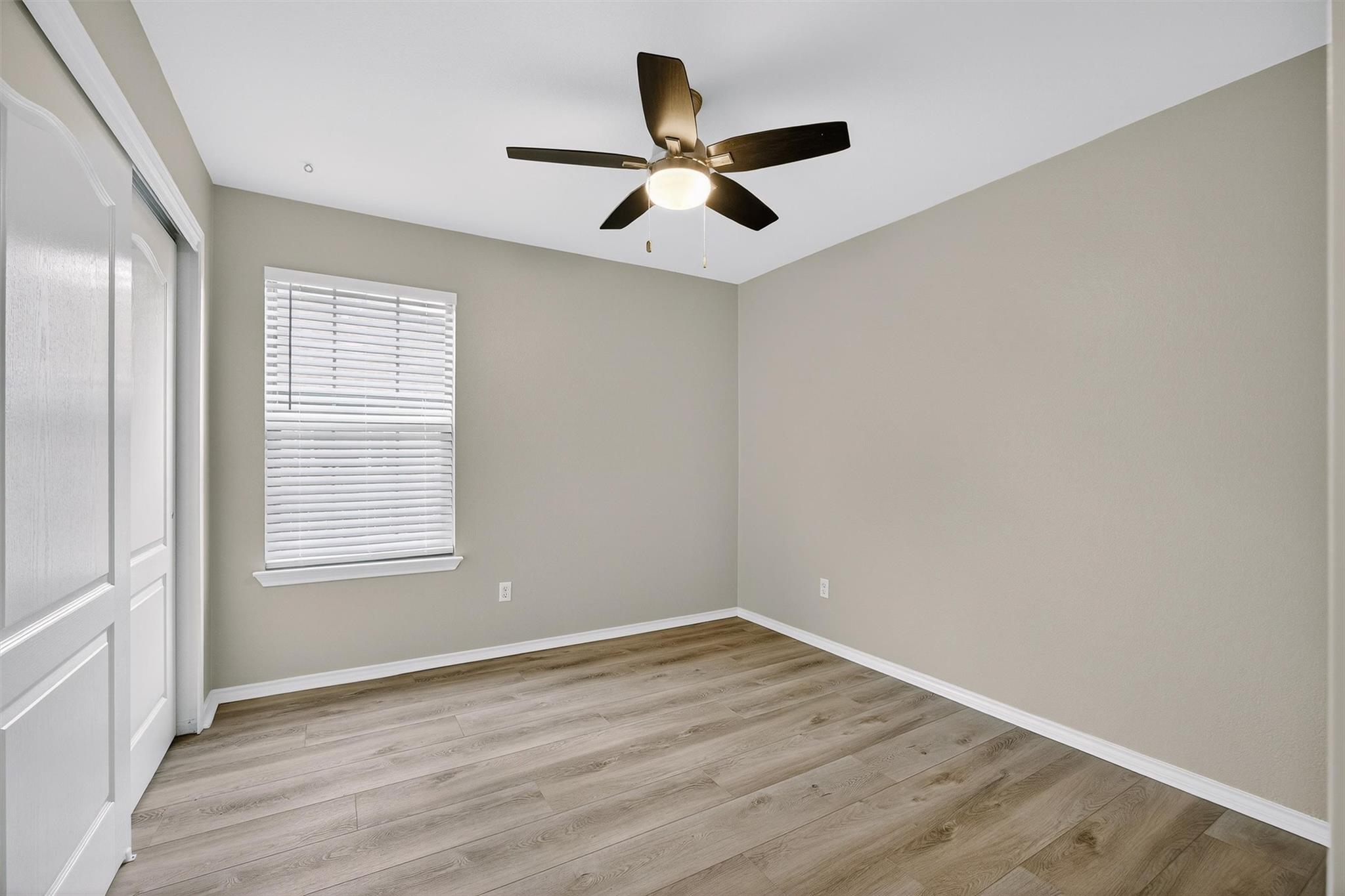 242 Wildwood Dr, Georgetown, TX 78633