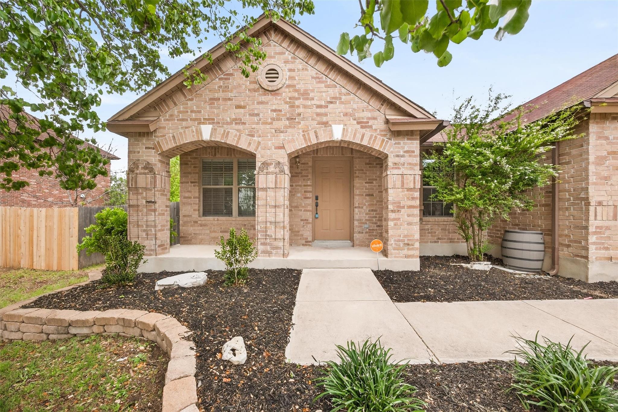 242 Wildwood Dr, Georgetown, TX 78633