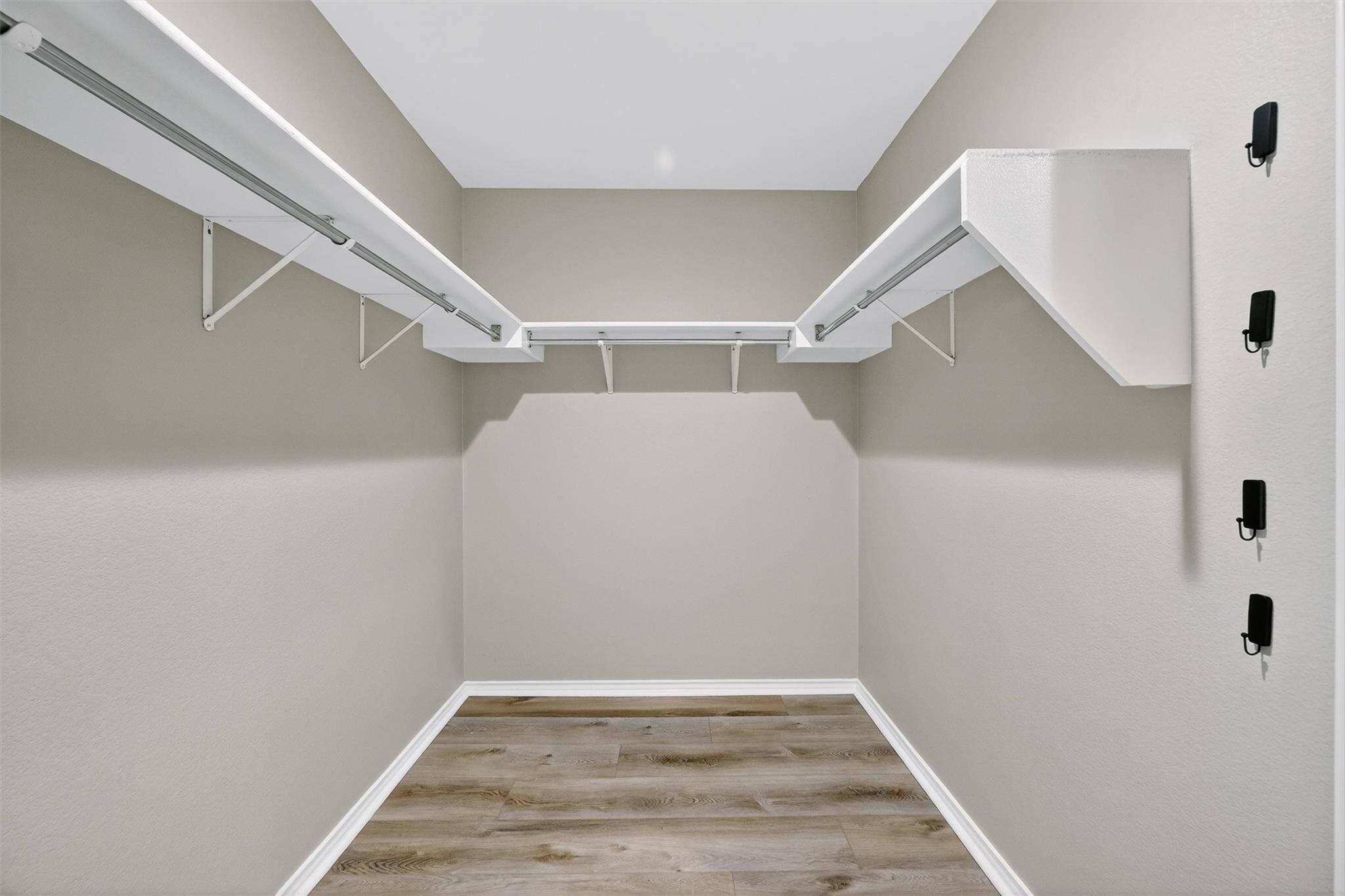 242 Wildwood Dr, Georgetown, TX 78633