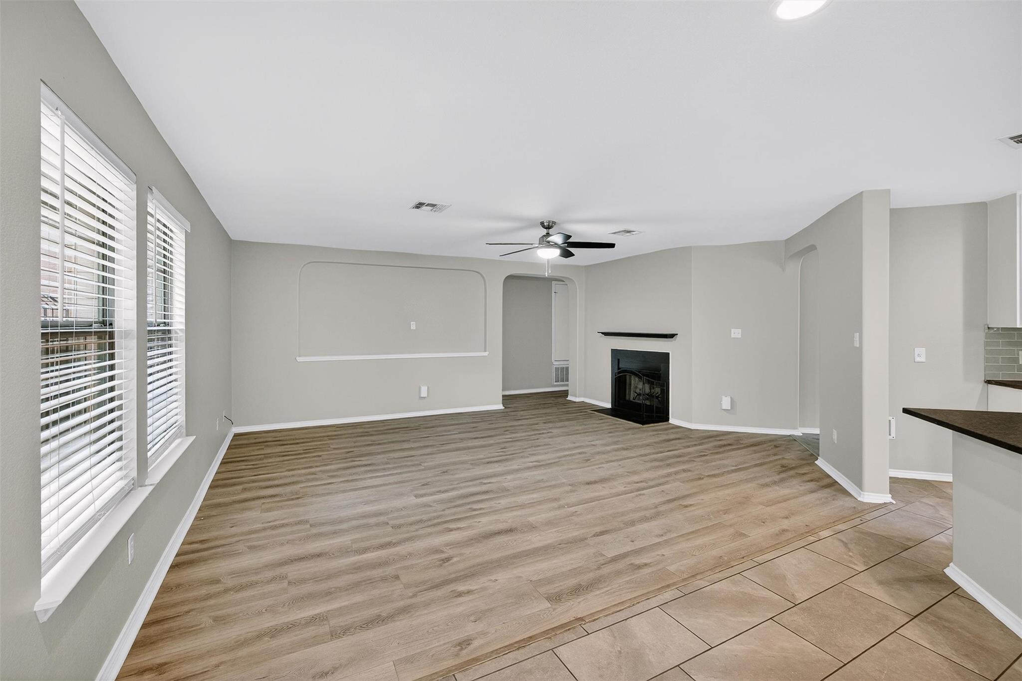 242 Wildwood Dr, Georgetown, TX 78633