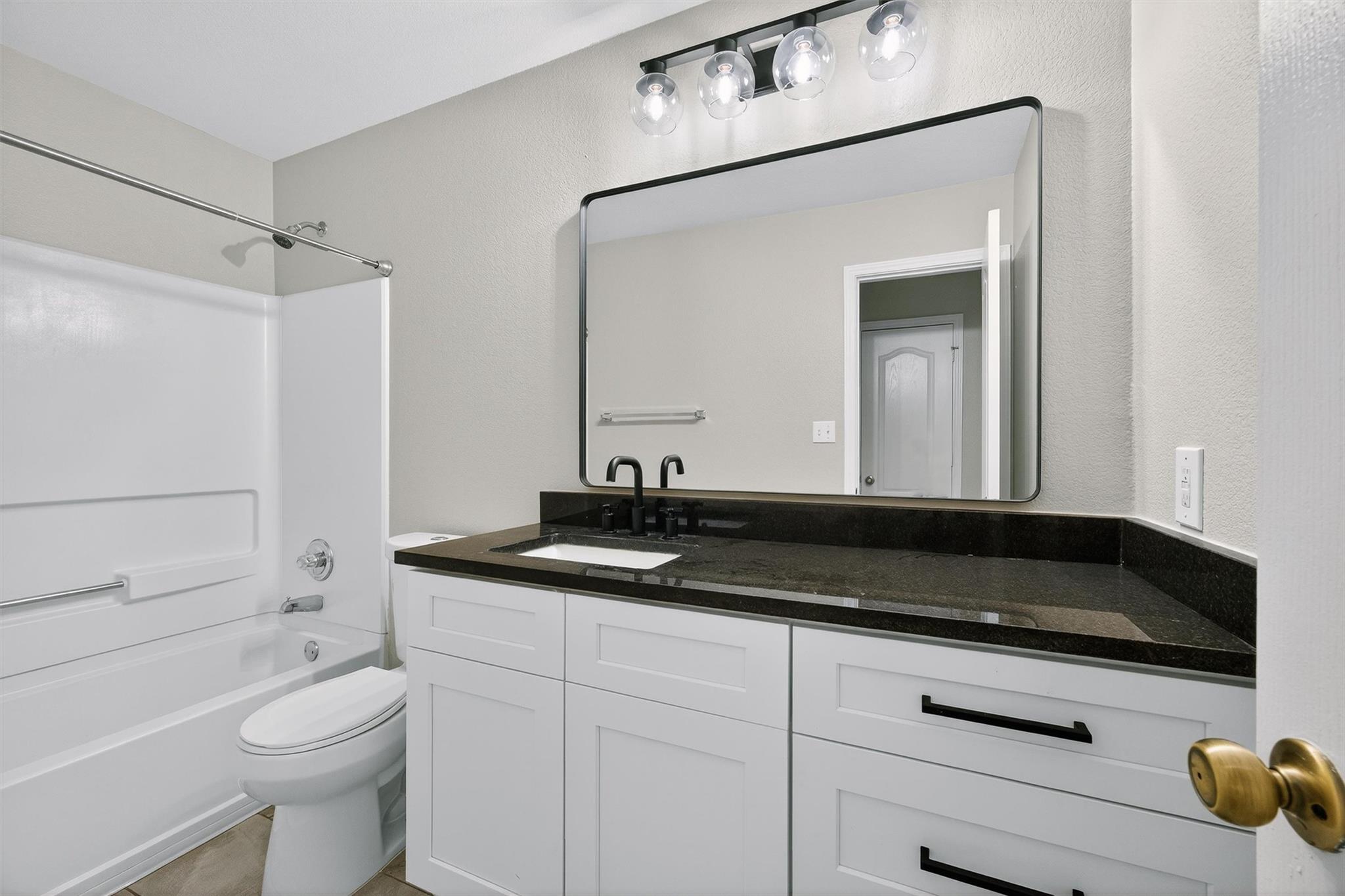 242 Wildwood Dr, Georgetown, TX 78633