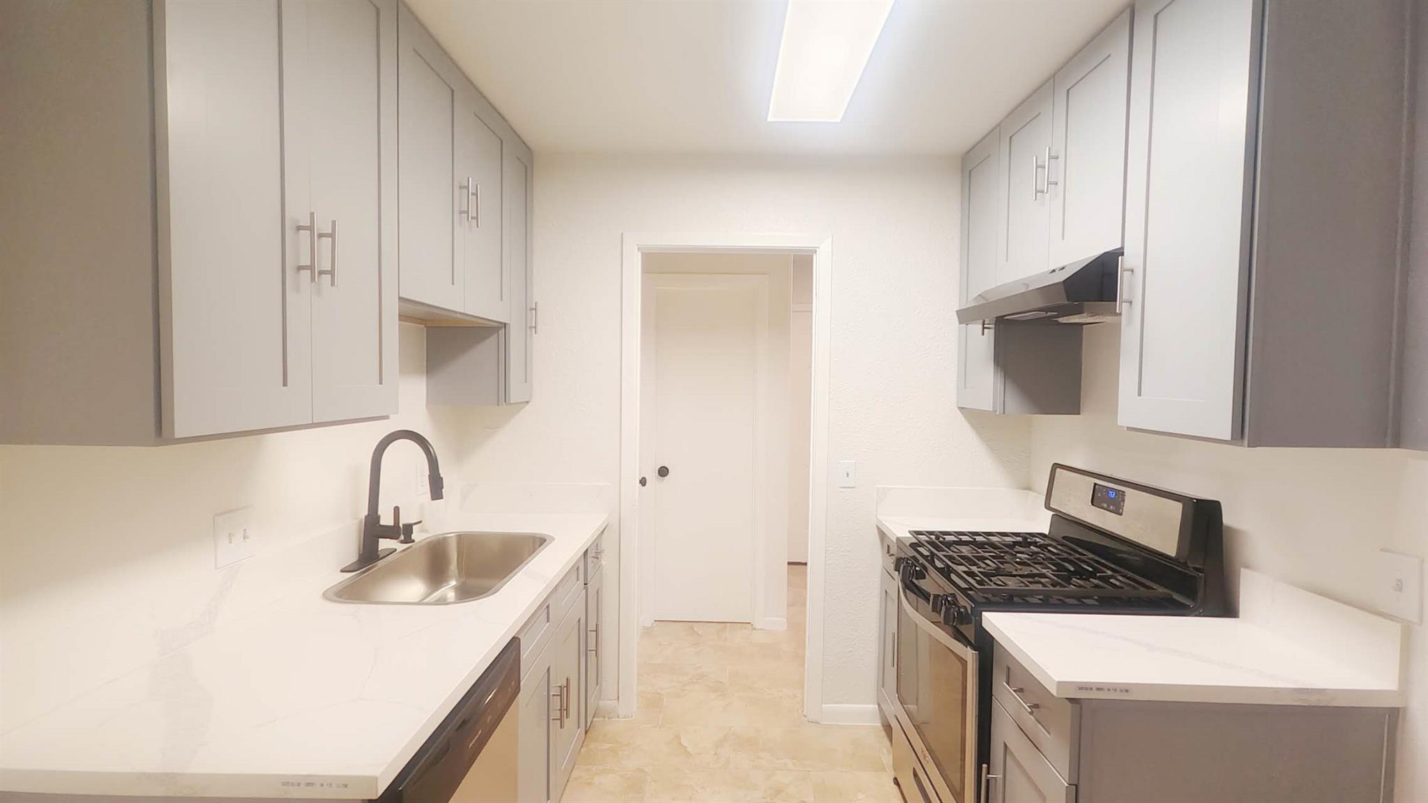 1900 Hearthside Dr, Austin, TX 78757