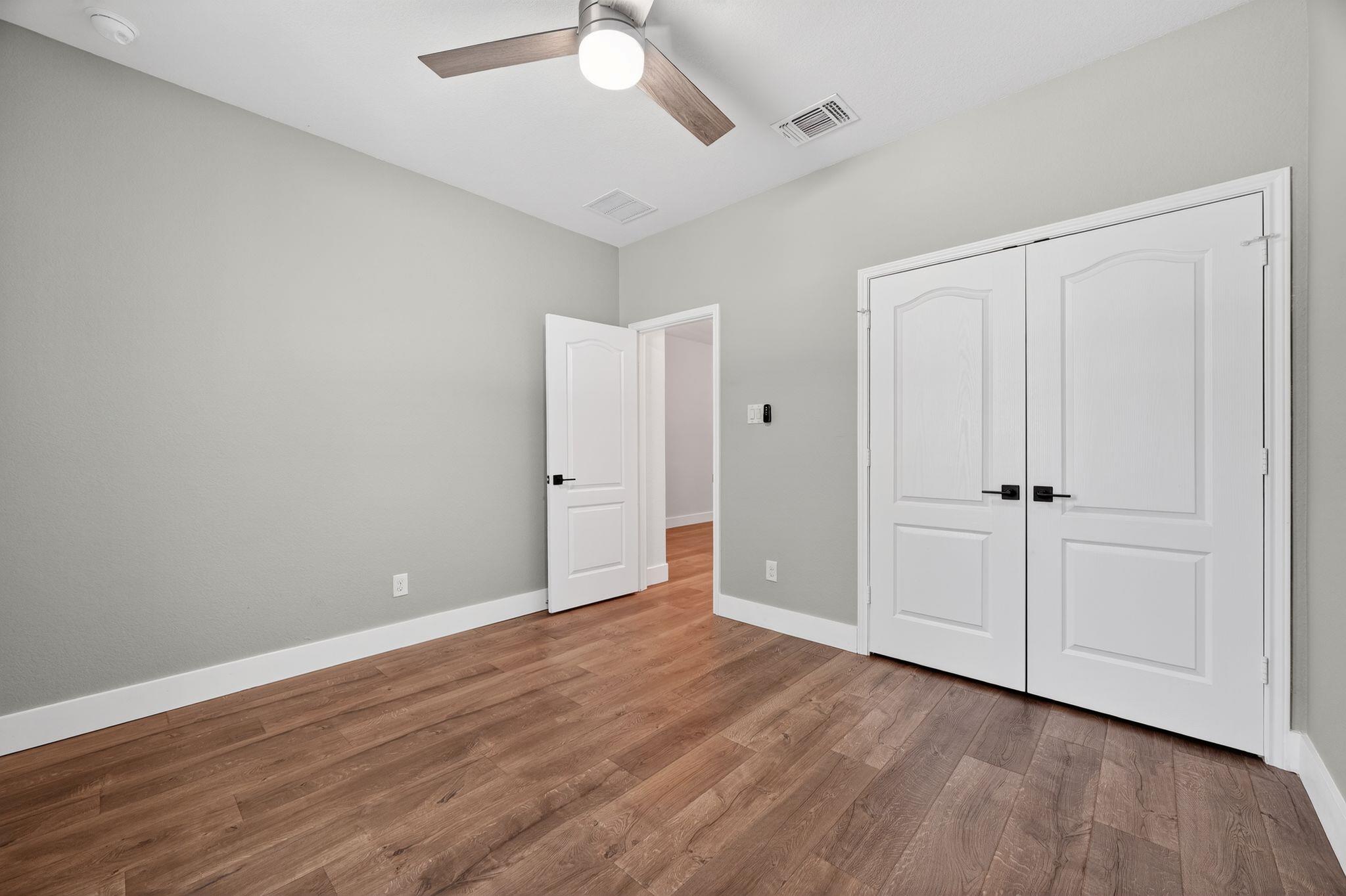 1820 Stinnett Dr, Leander, TX 78641