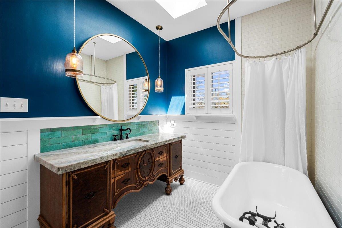 14519 Fitzhugh Rd, Austin, TX 78736