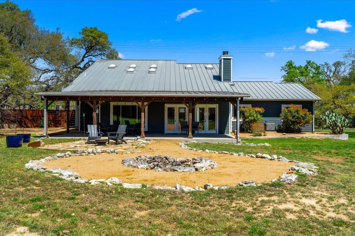 14519 Fitzhugh Rd, Austin, TX 78736