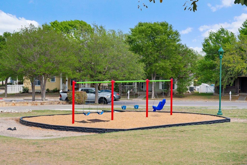 173 Decker, Kyle, TX 78640