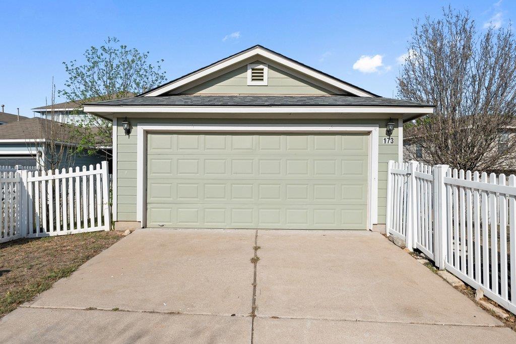 173 Decker, Kyle, TX 78640