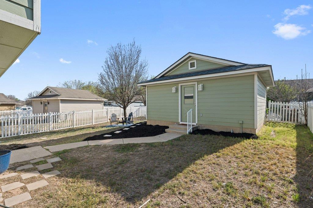 173 Decker, Kyle, TX 78640