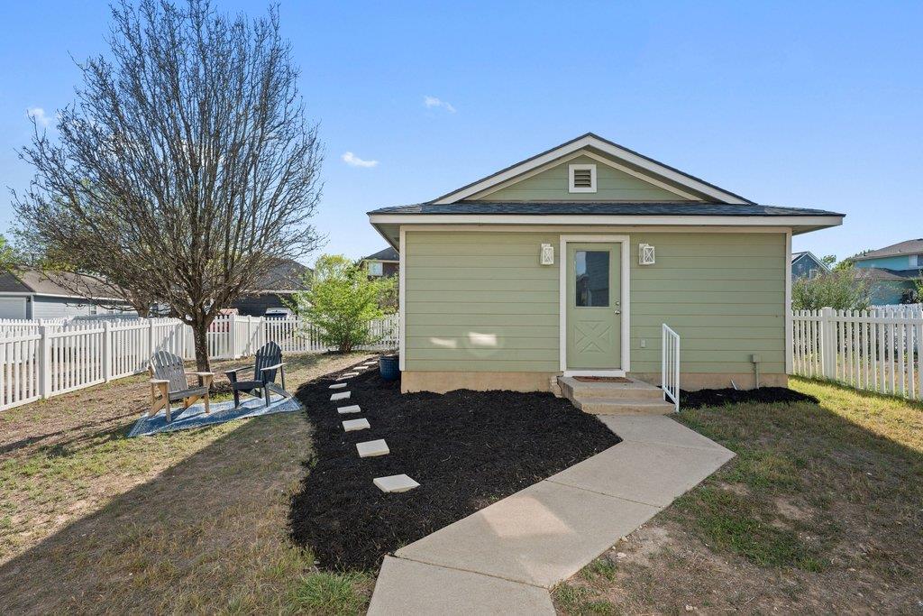 173 Decker, Kyle, TX 78640