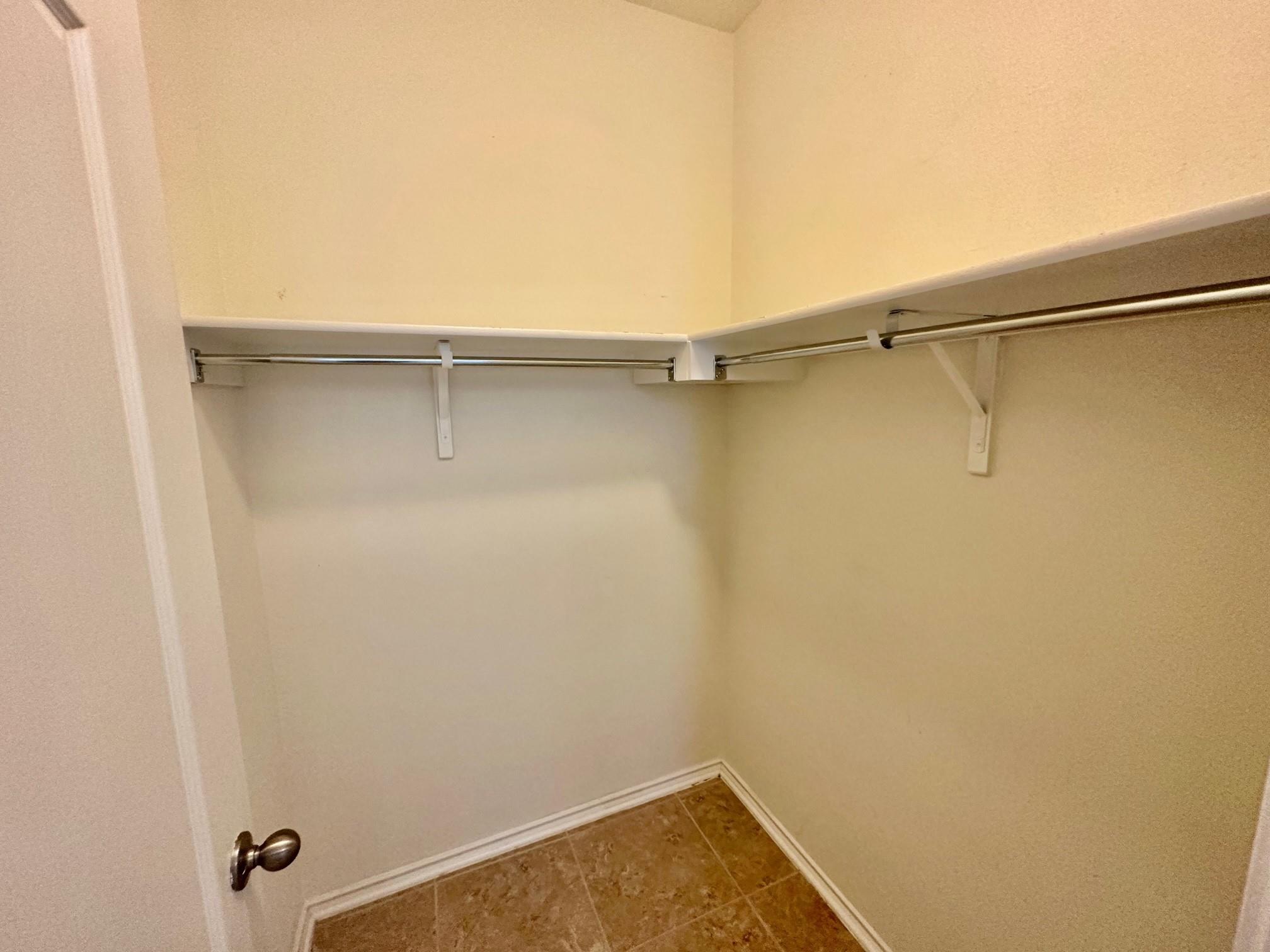 413 Hunters Hill Dr, San Marcos, TX 78666