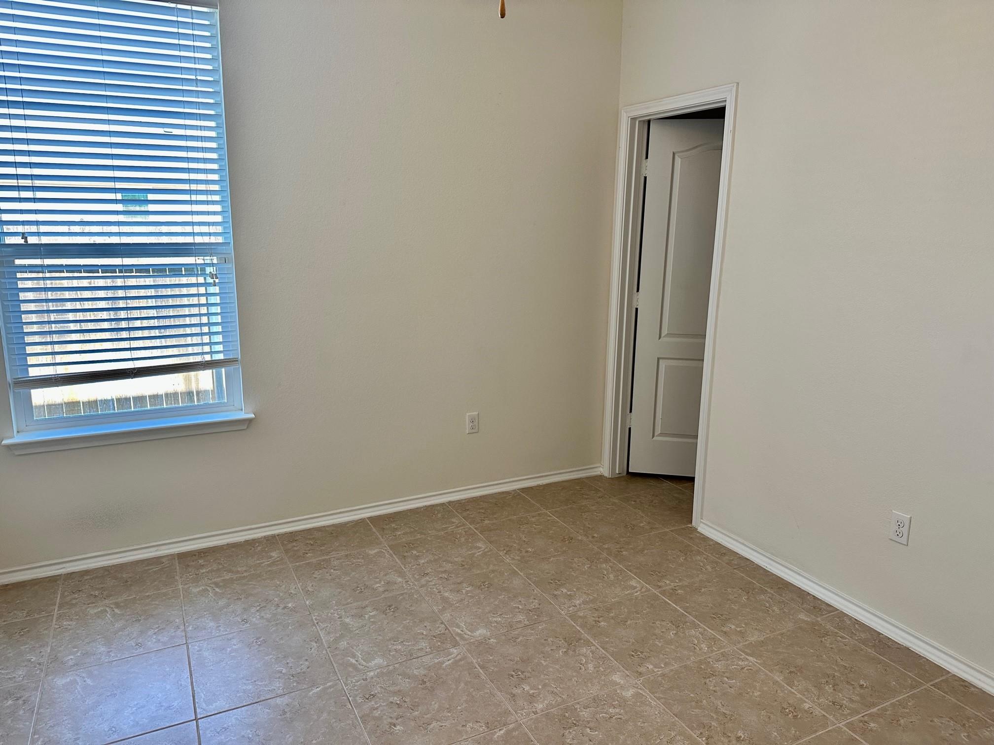 413 Hunters Hill Dr, San Marcos, TX 78666