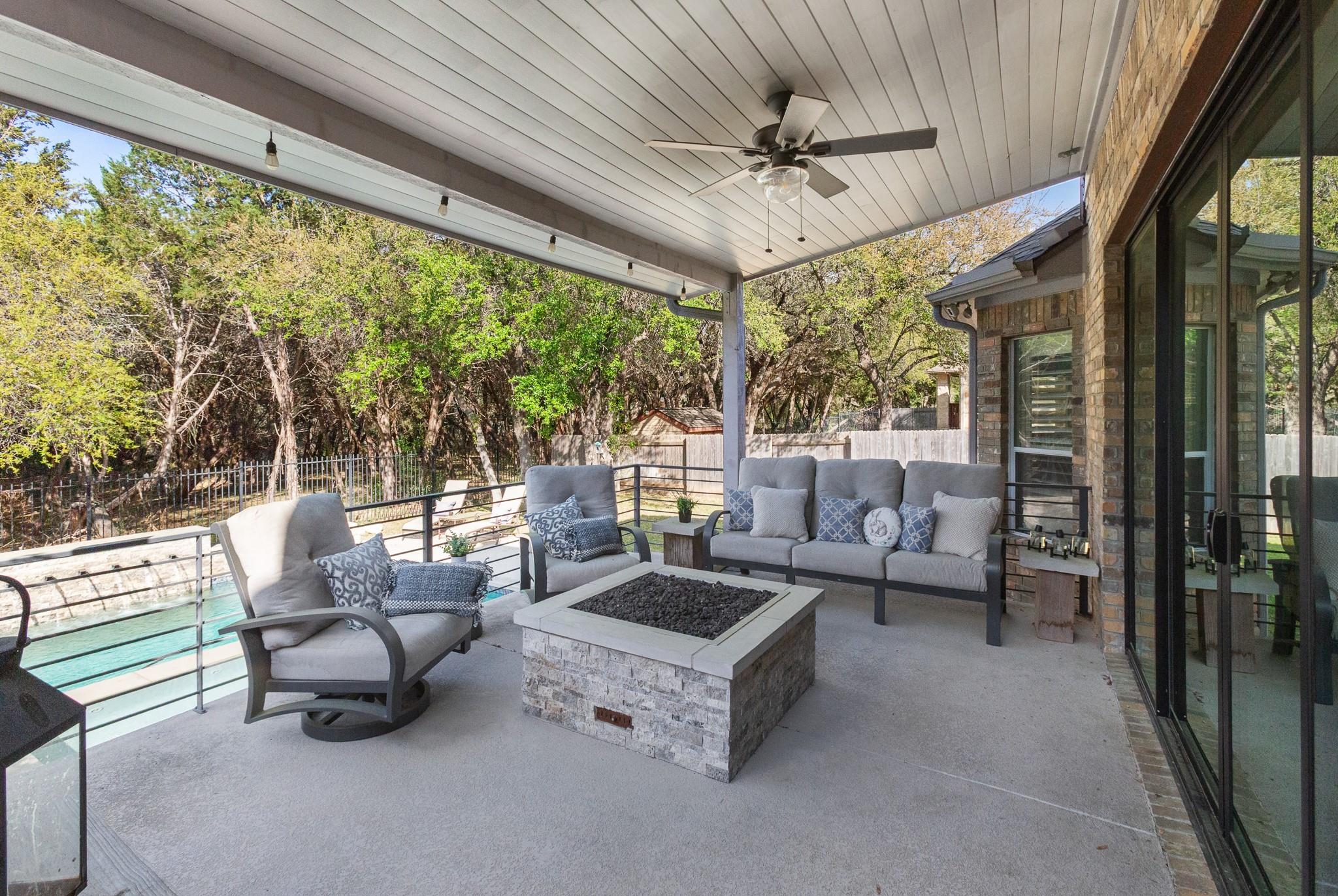 22128 Rose Grass Ln, Spicewood, TX 78669