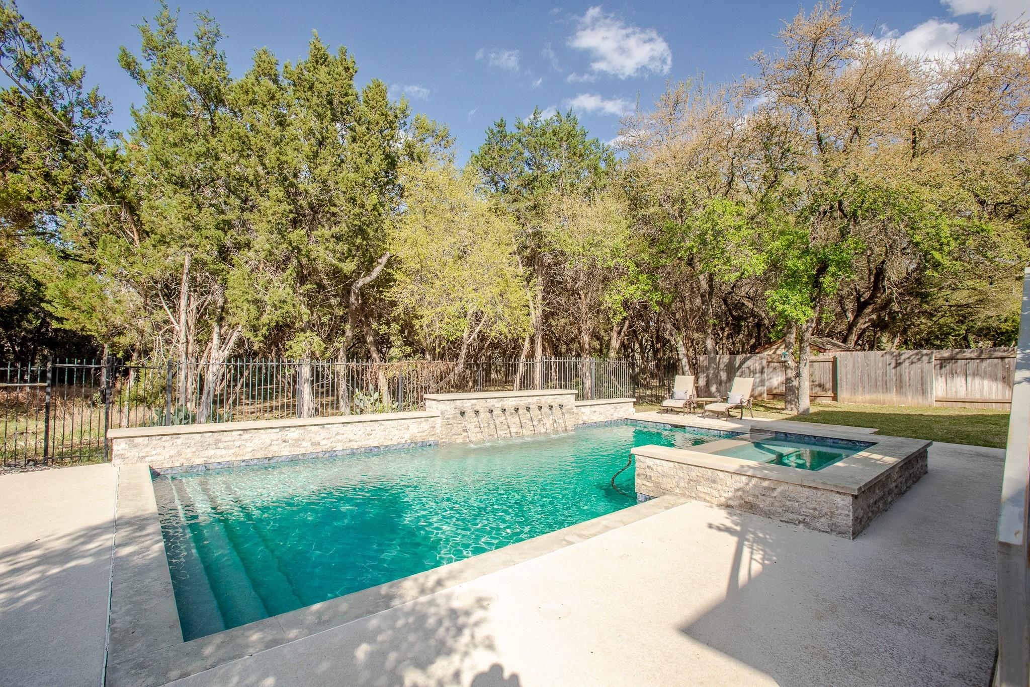 22128 Rose Grass Ln, Spicewood, TX 78669