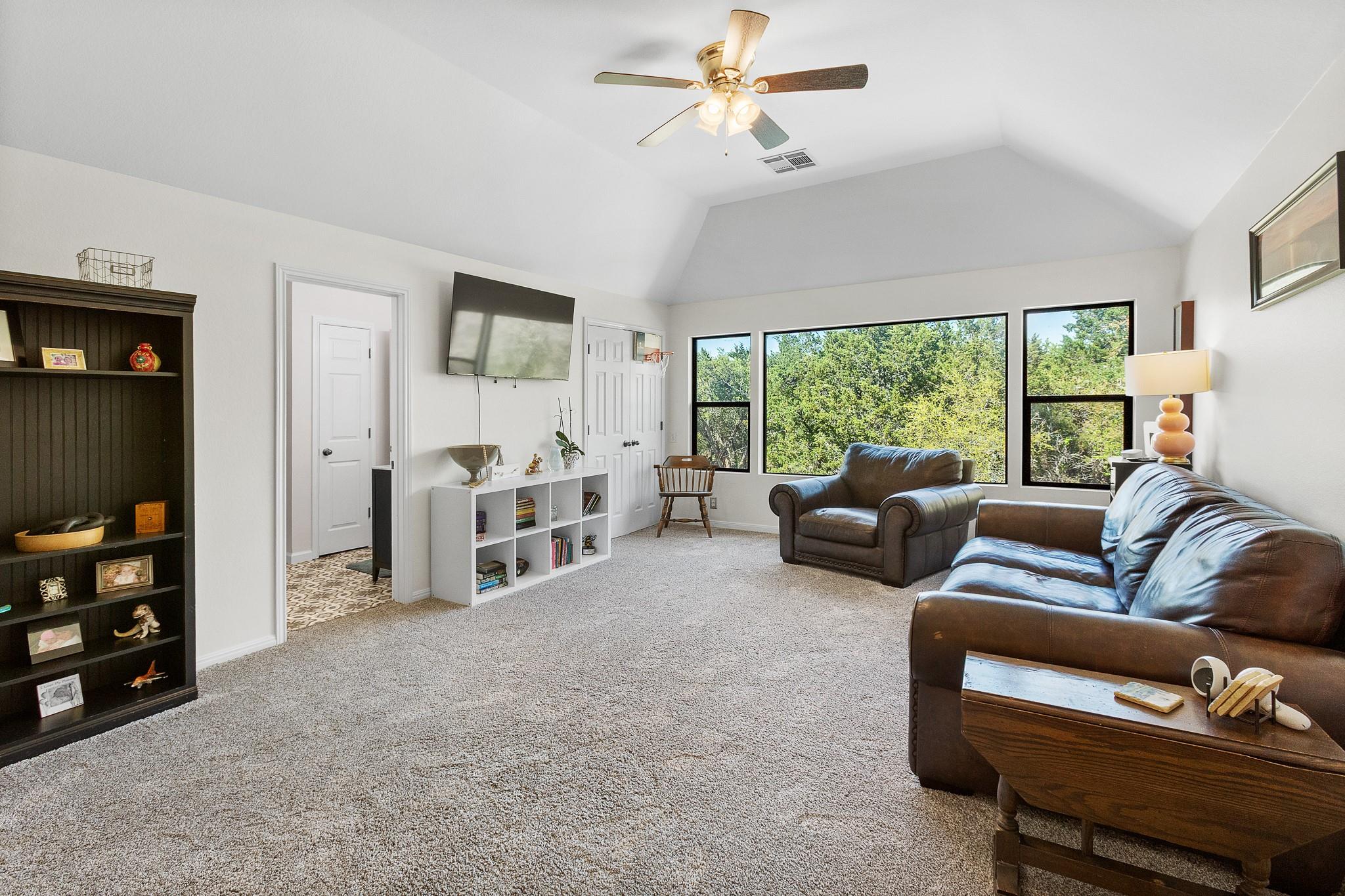 22128 Rose Grass Ln, Spicewood, TX 78669