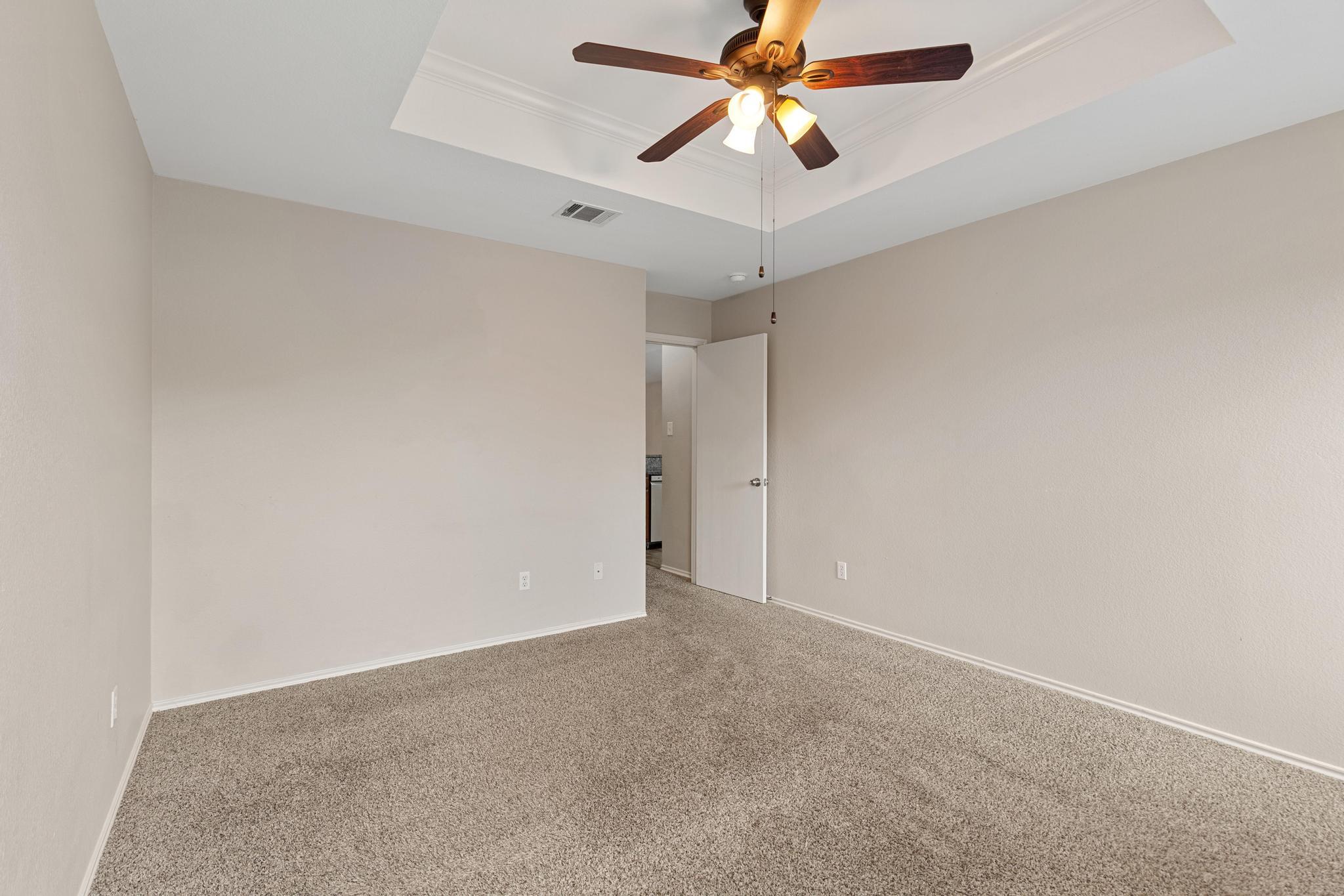 104 Paddington Way, Hutto, TX 78634