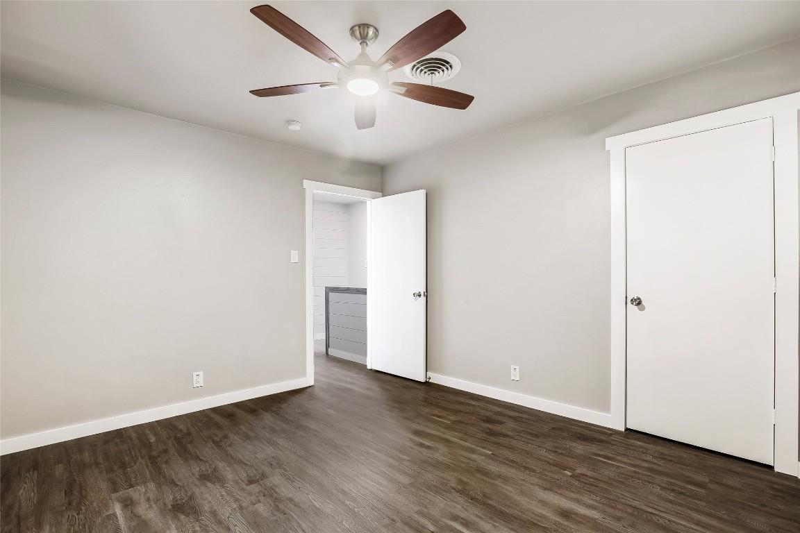 5330 Balcones Dr # B, Austin, TX 78731