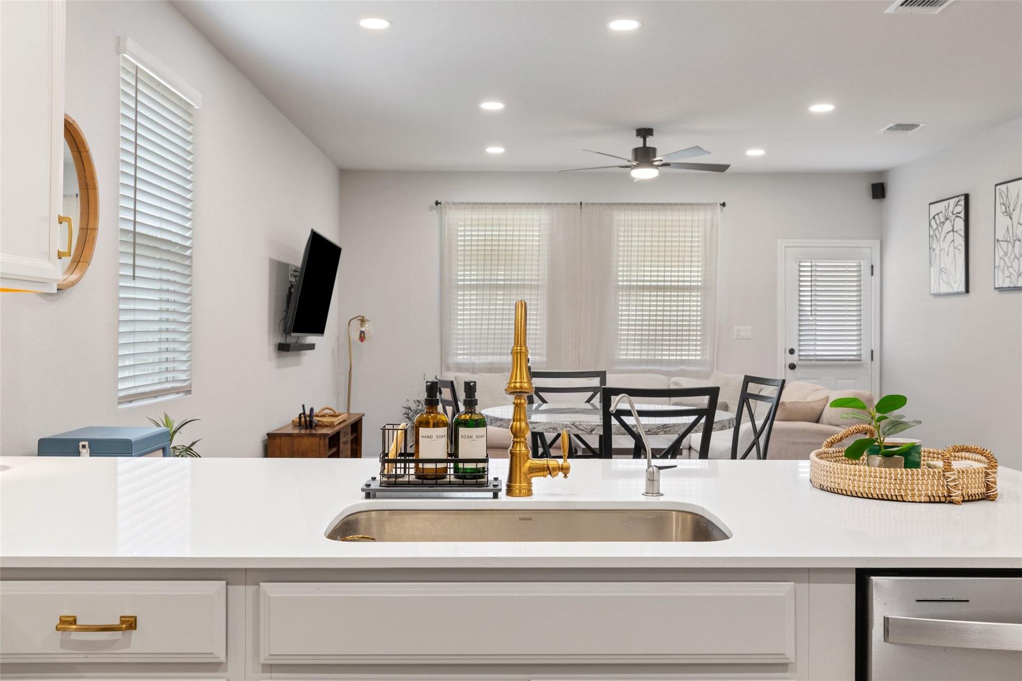 117 Marvins Bnd, Georgetown, TX 78626