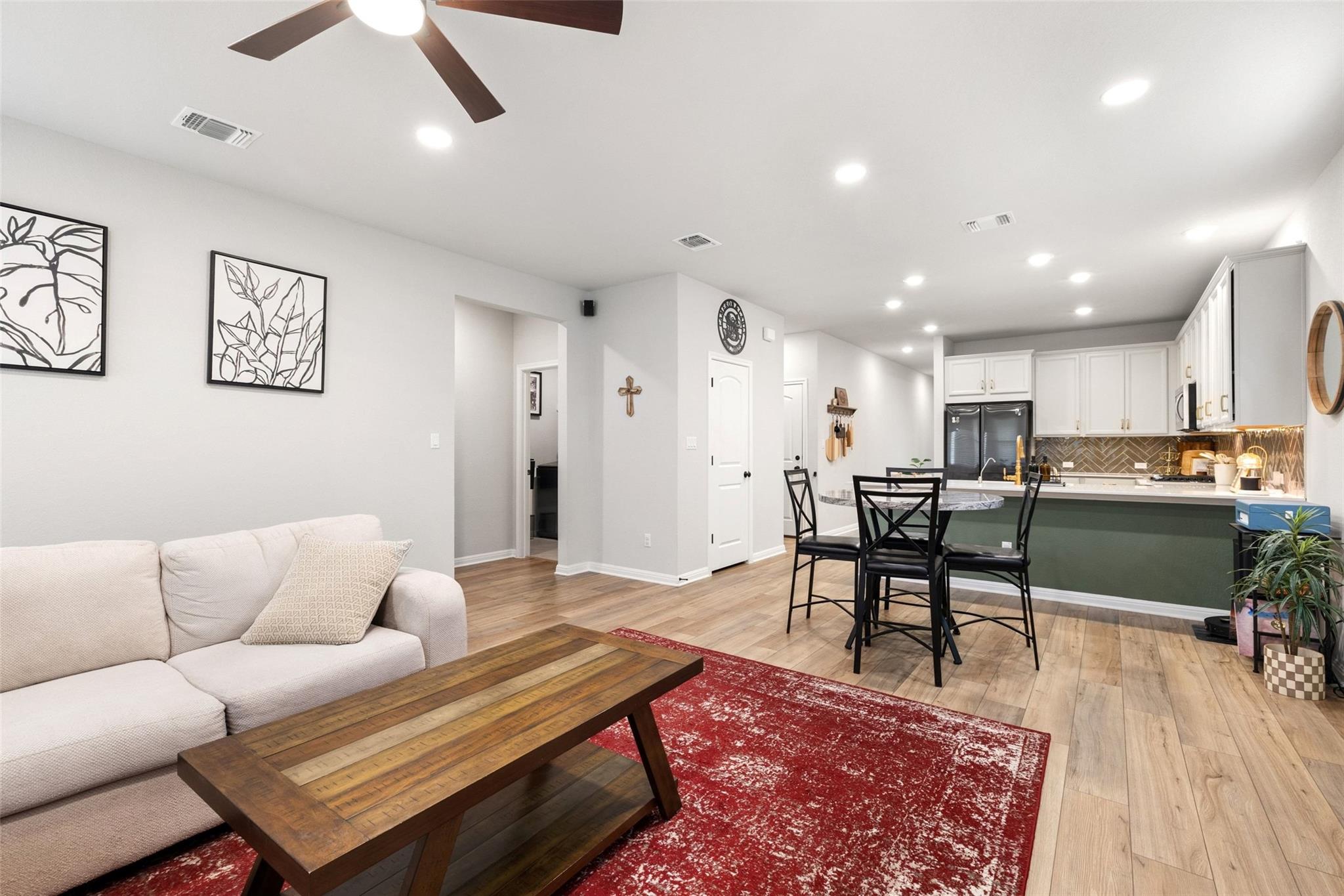 117 Marvins Bnd, Georgetown, TX 78626