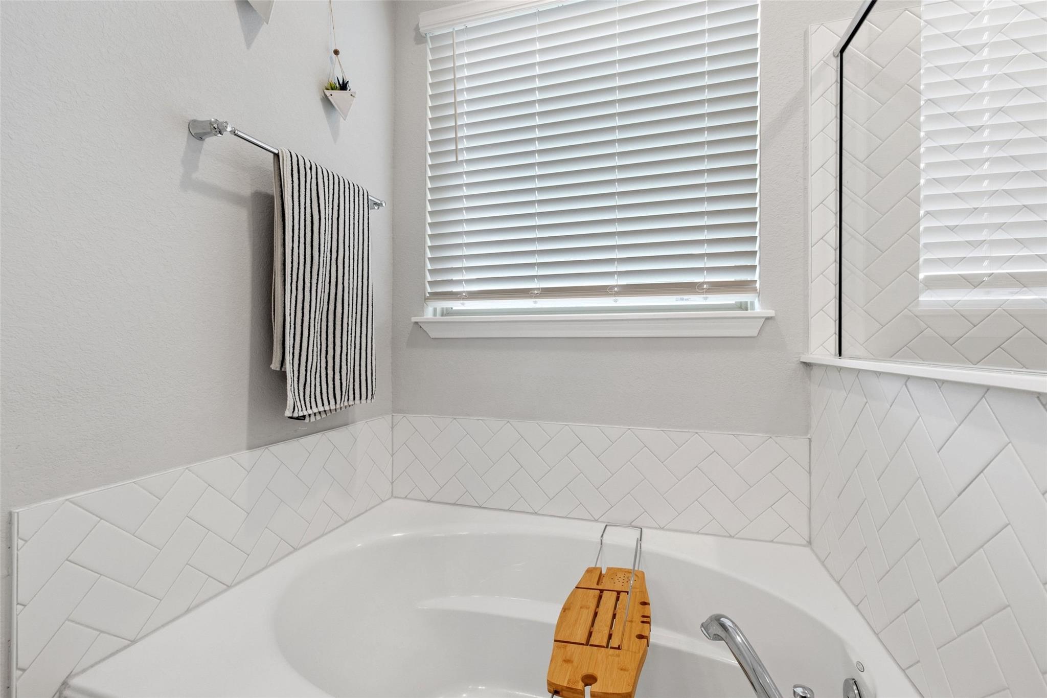 117 Marvins Bnd, Georgetown, TX 78626