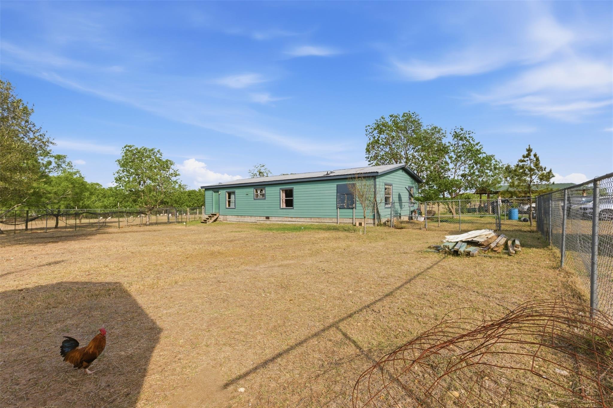 1150 Walter Hoffman Rd, Cedar Creek, TX 78612