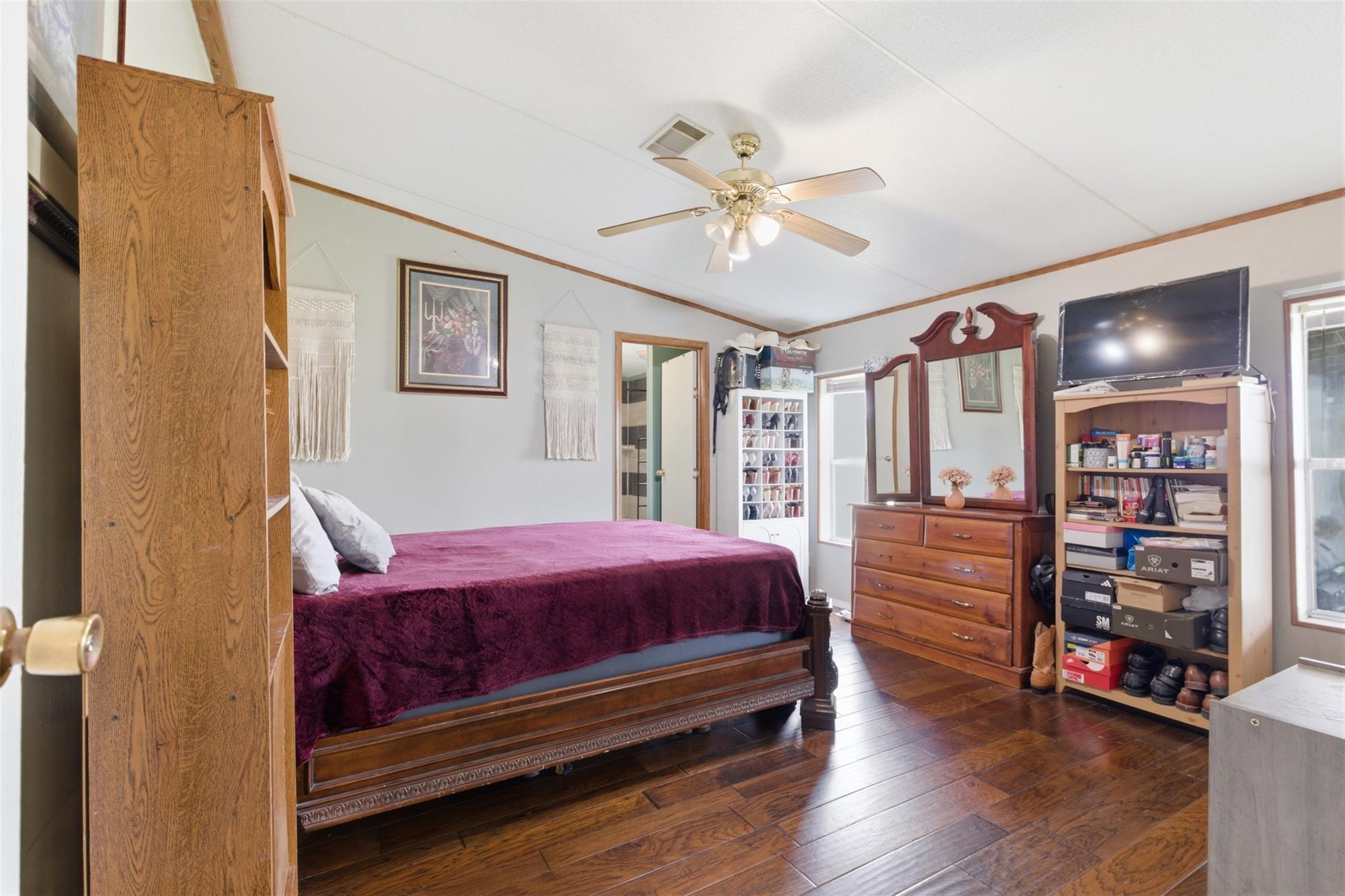 1150 Walter Hoffman Rd, Cedar Creek, TX 78612