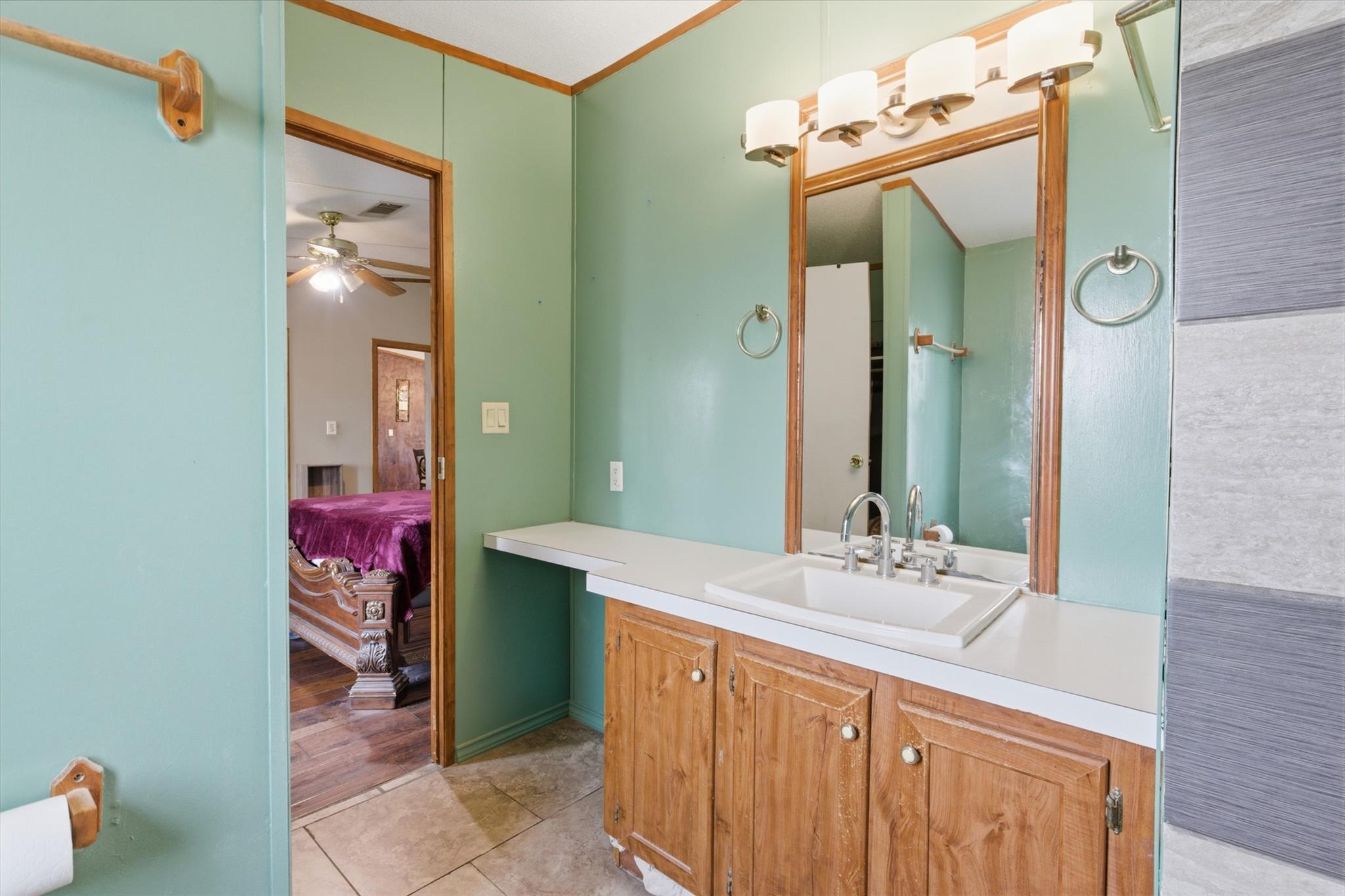 1150 Walter Hoffman Rd, Cedar Creek, TX 78612