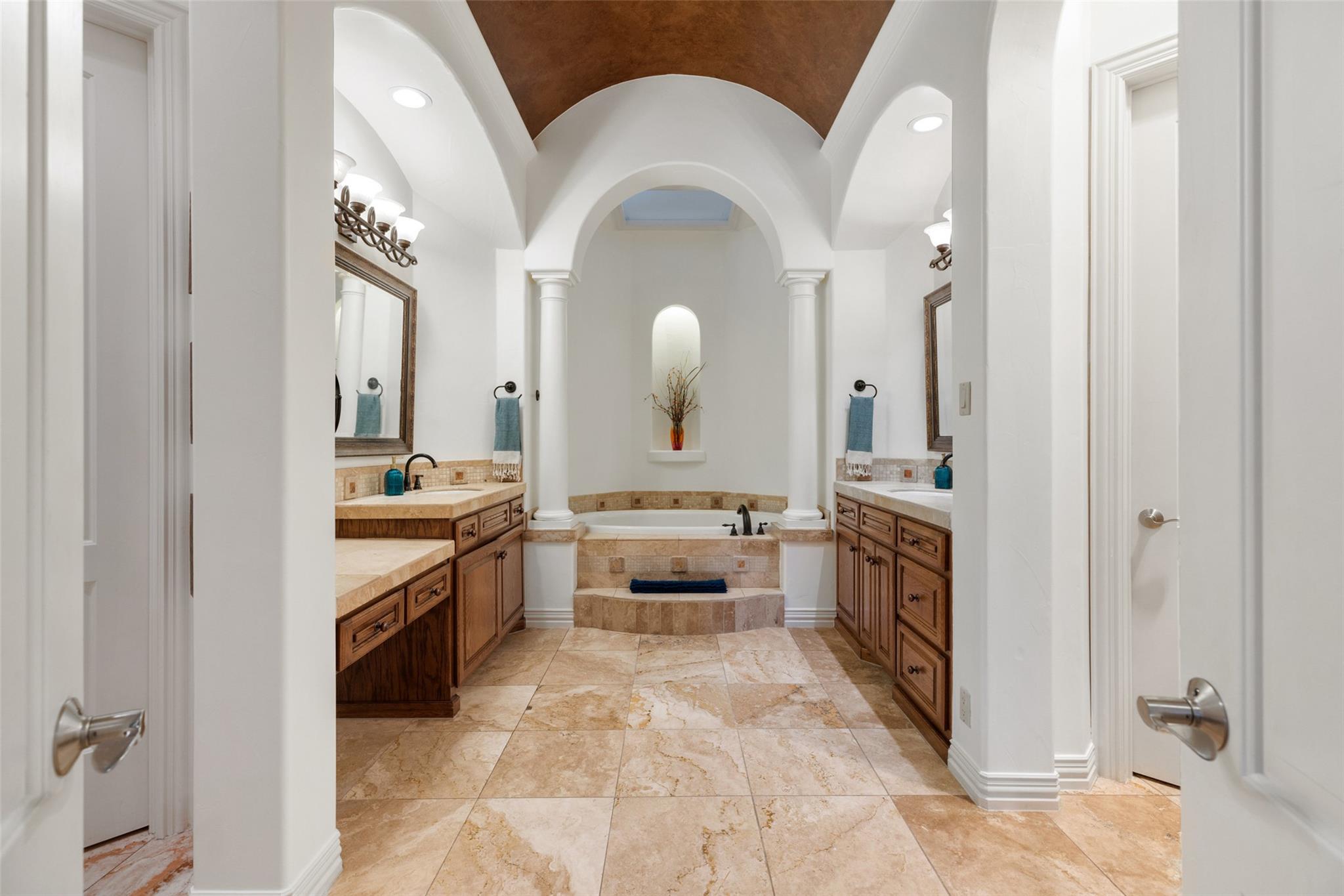 101 Lakeway Hills Cv, Lakeway, TX 78734