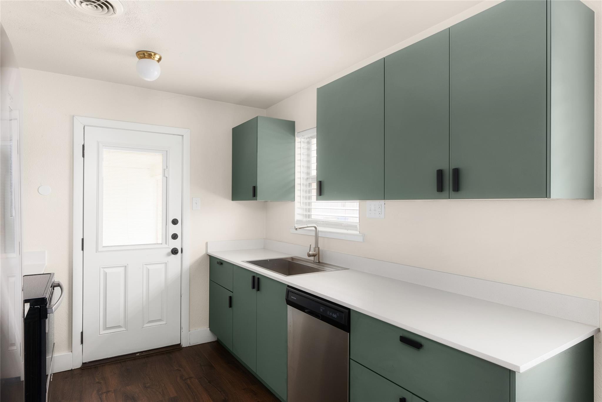 2408 Ventura Dr # A, Austin, TX 78741