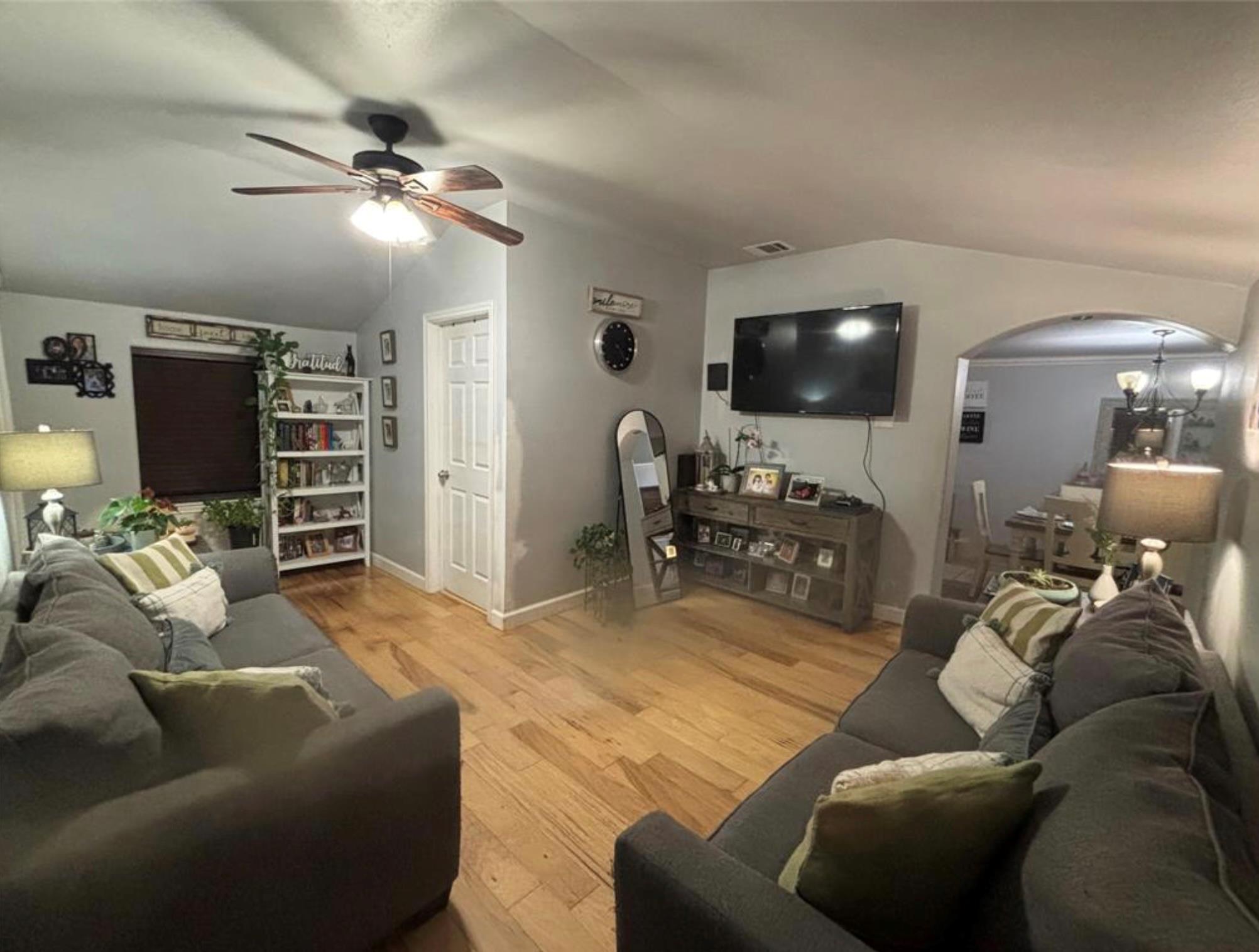 106 Zimmerman Ave, Bastrop, TX 78602