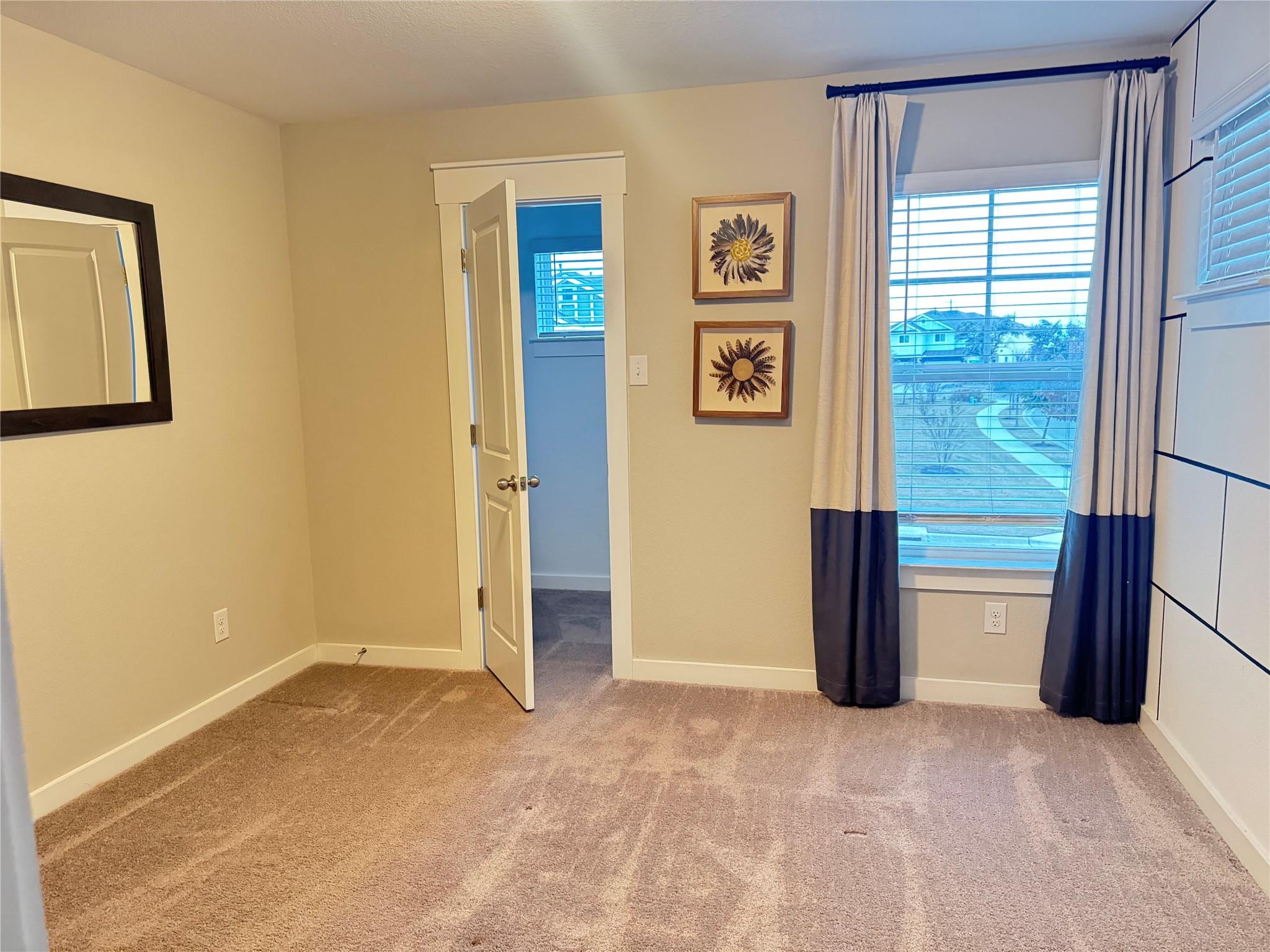 2328 Calvert Dr, Leander, TX 78641