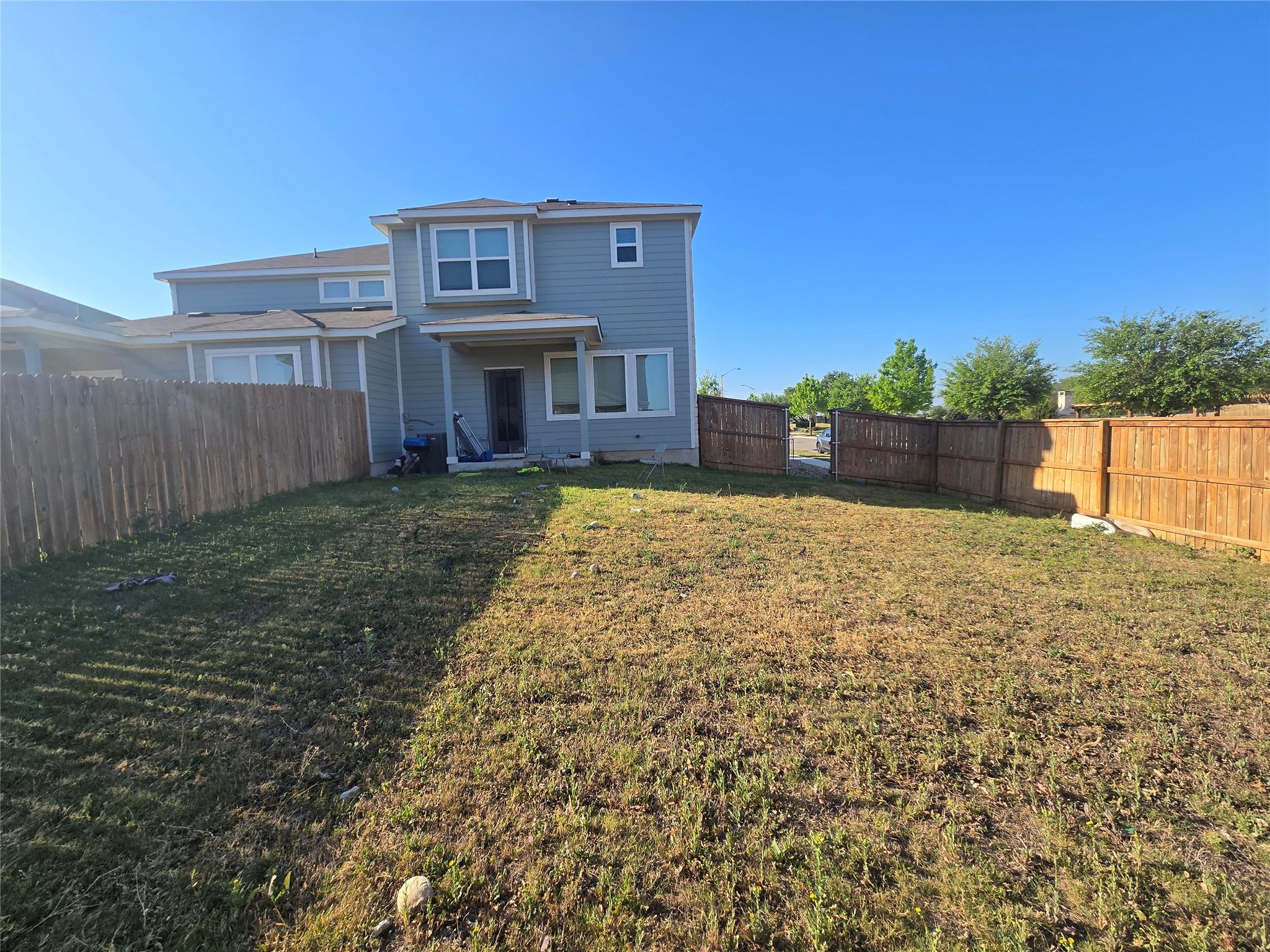 2328 Calvert Dr, Leander, TX 78641