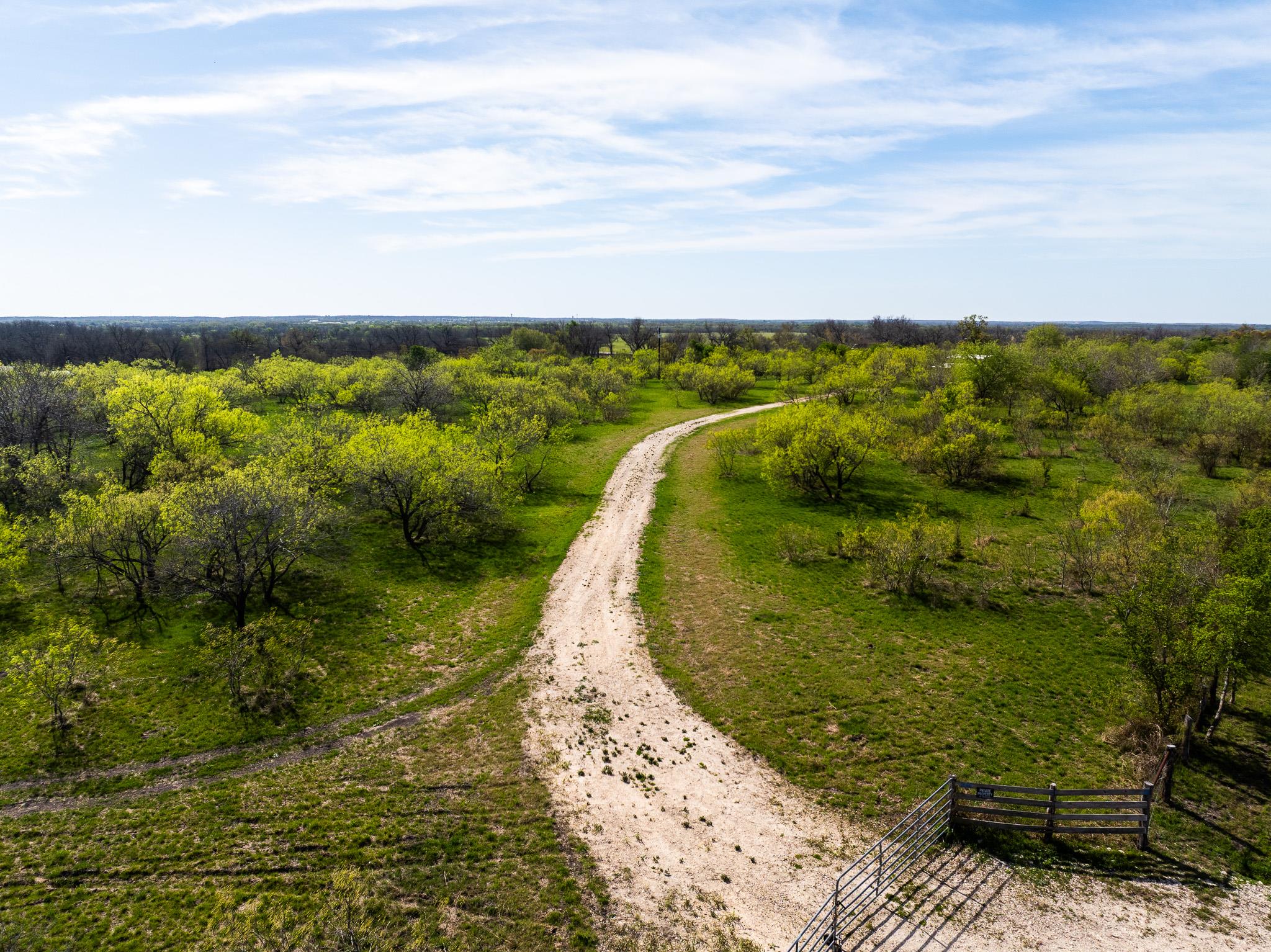 1435 County Road 429, Rockdale, TX 76567